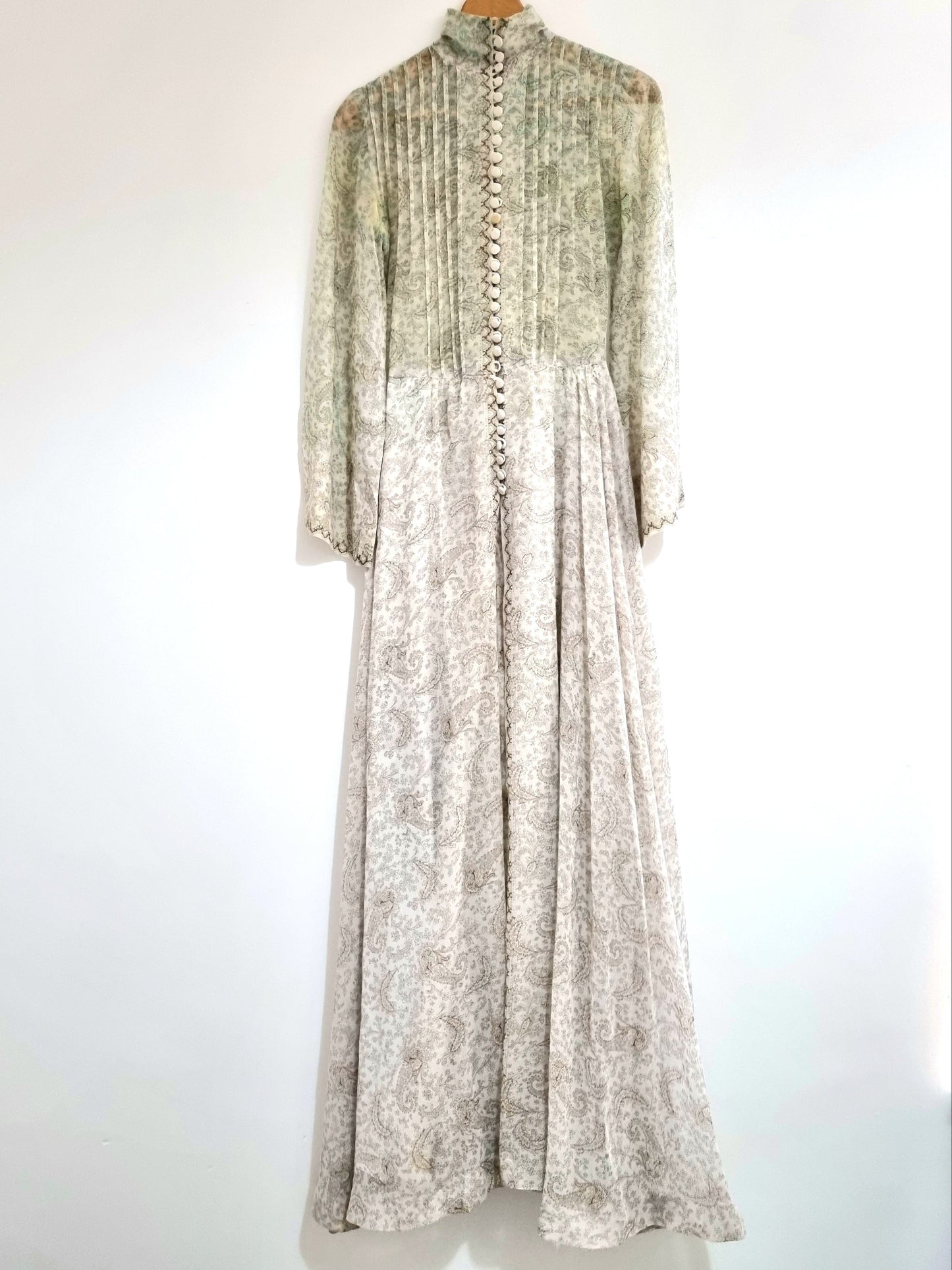 Evelyn Giles Vintage Delicate Cream Paisley Button Pleated Patterned DressUK 8 - Vintage Appreciation Society