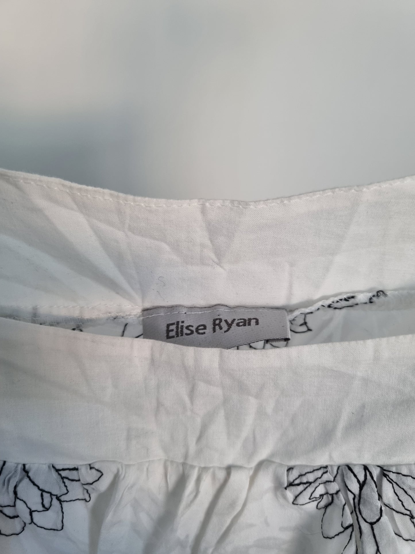 Elise Ryan Black and White Floral Sleeveless Summer Vintage Dress UK 8 - Vintage Appreciation Society