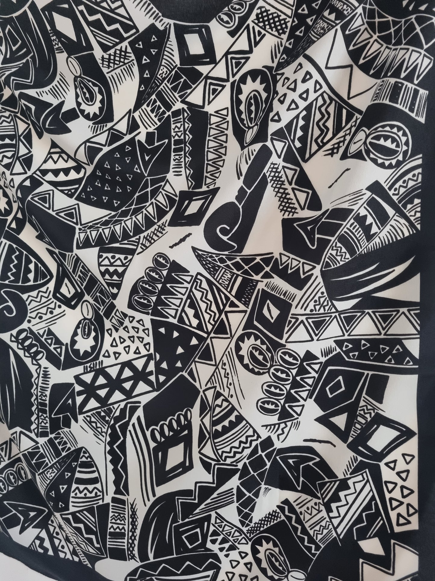 Vintage Black and White Geometric 1980s Scarf 75cmx75cm