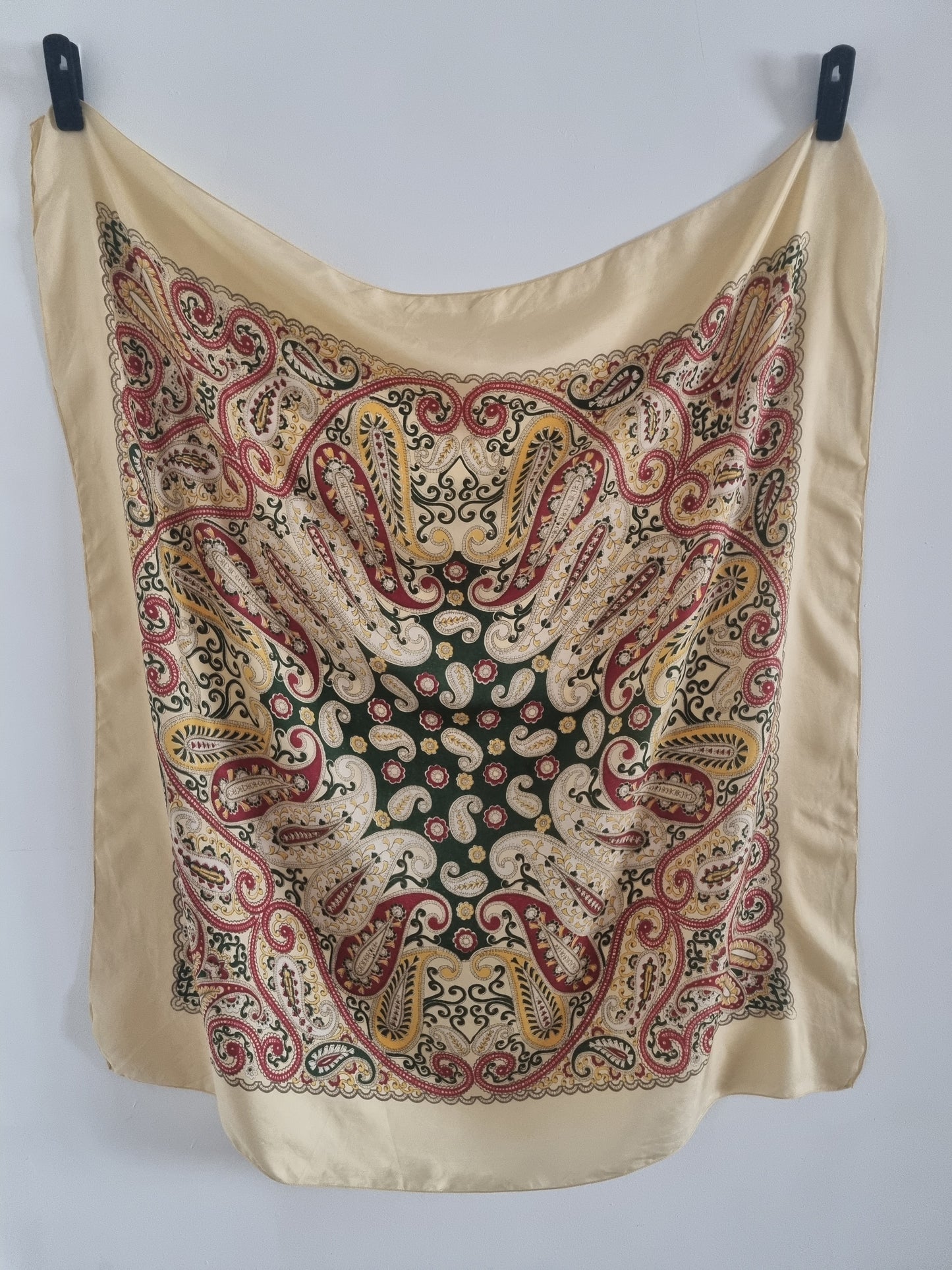 Vintage Gold Paisley Print Scarf Polymix Material 87cmx87cm