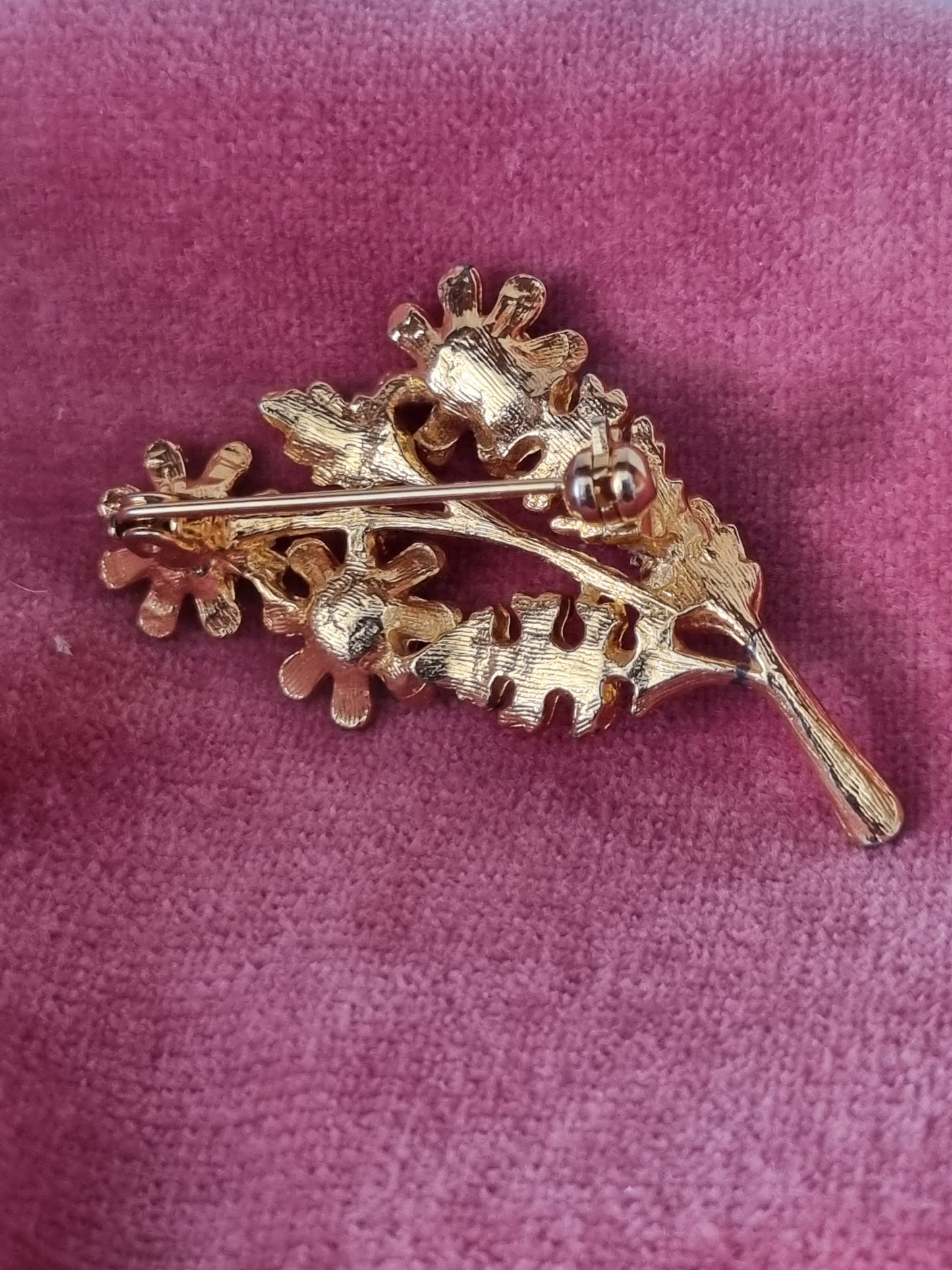 Vintage Brooch Gold Tone Red Rhinestones Three Flower Floral