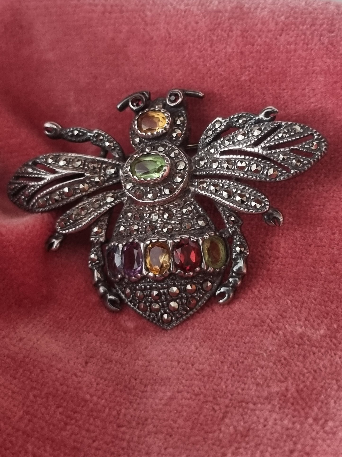 Vintage Brooch Victorian Silver 925 Bee. Genuine Carbachons