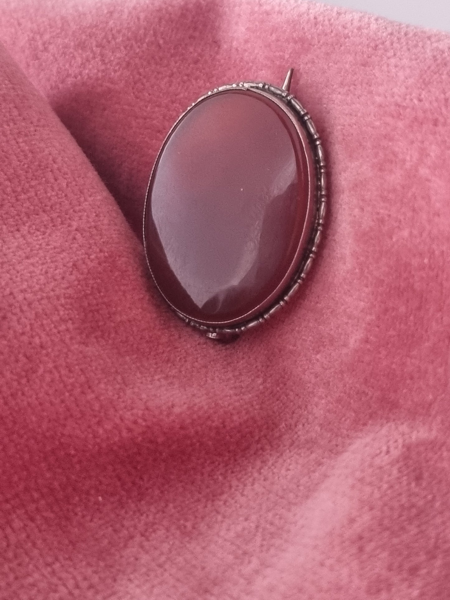 Vintage Brooch Silver Celtic Red Carnelian Oval Gemstone
