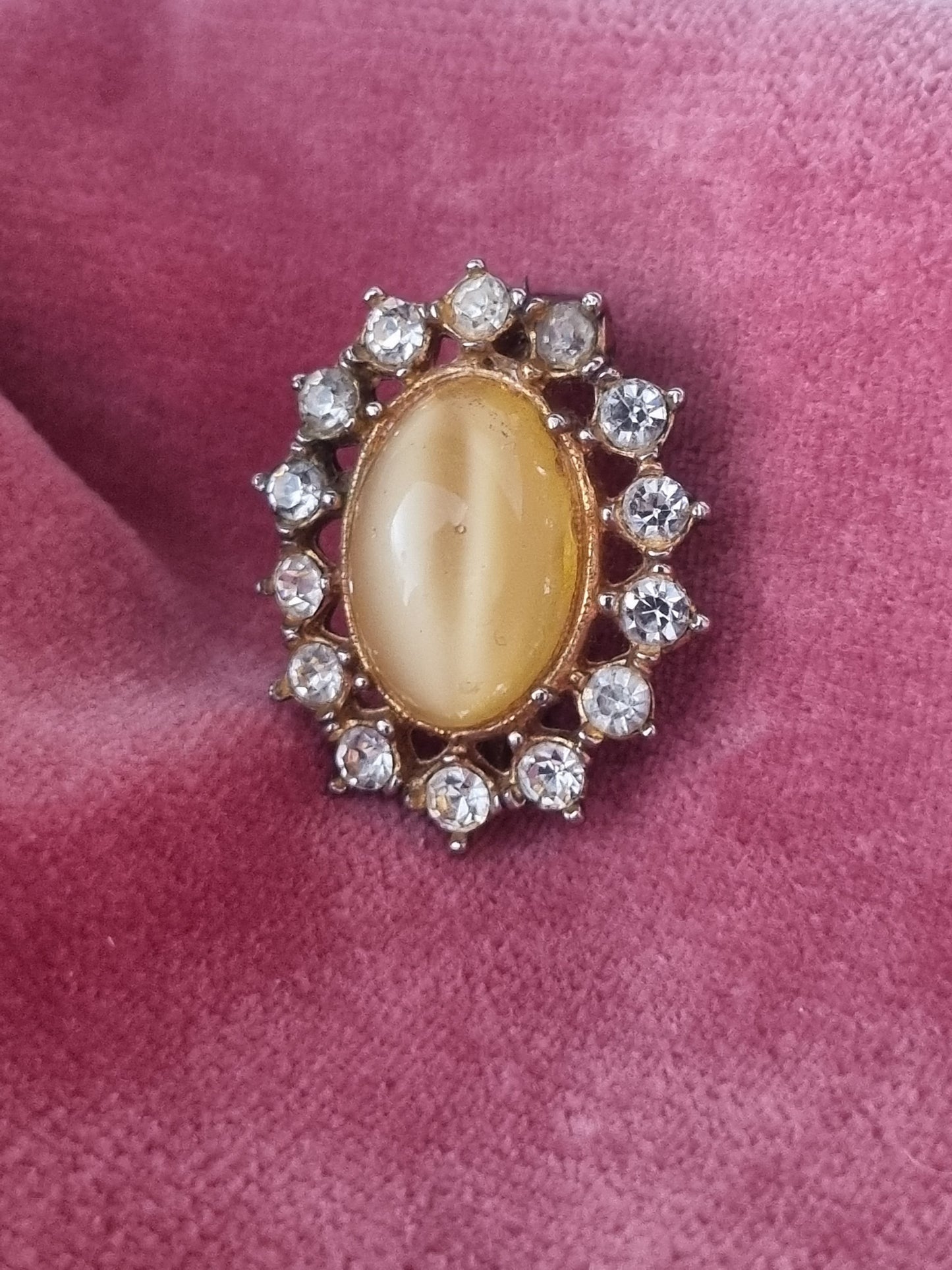 Vintage Brooch Czech Glass Buttery Yellow Costume Jewellery