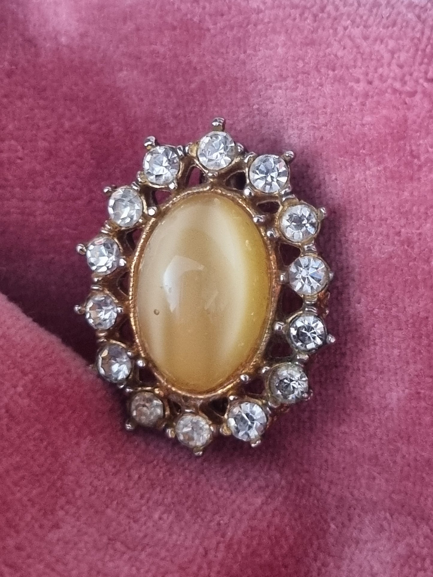 Vintage Brooch Czech Glass Buttery Yellow Costume Jewellery