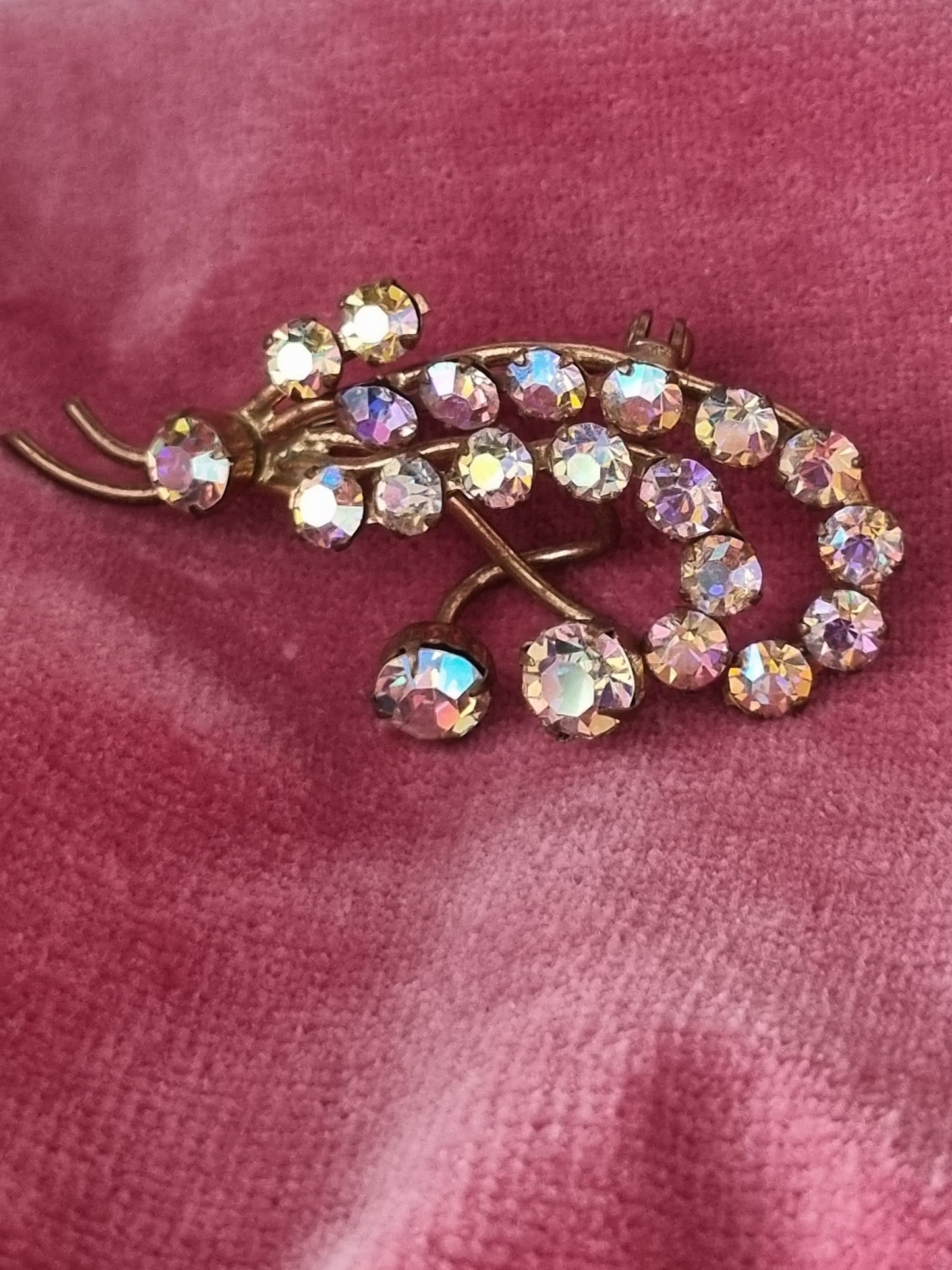 Vintage Brooch Aurora Borealis Bouquet Glass