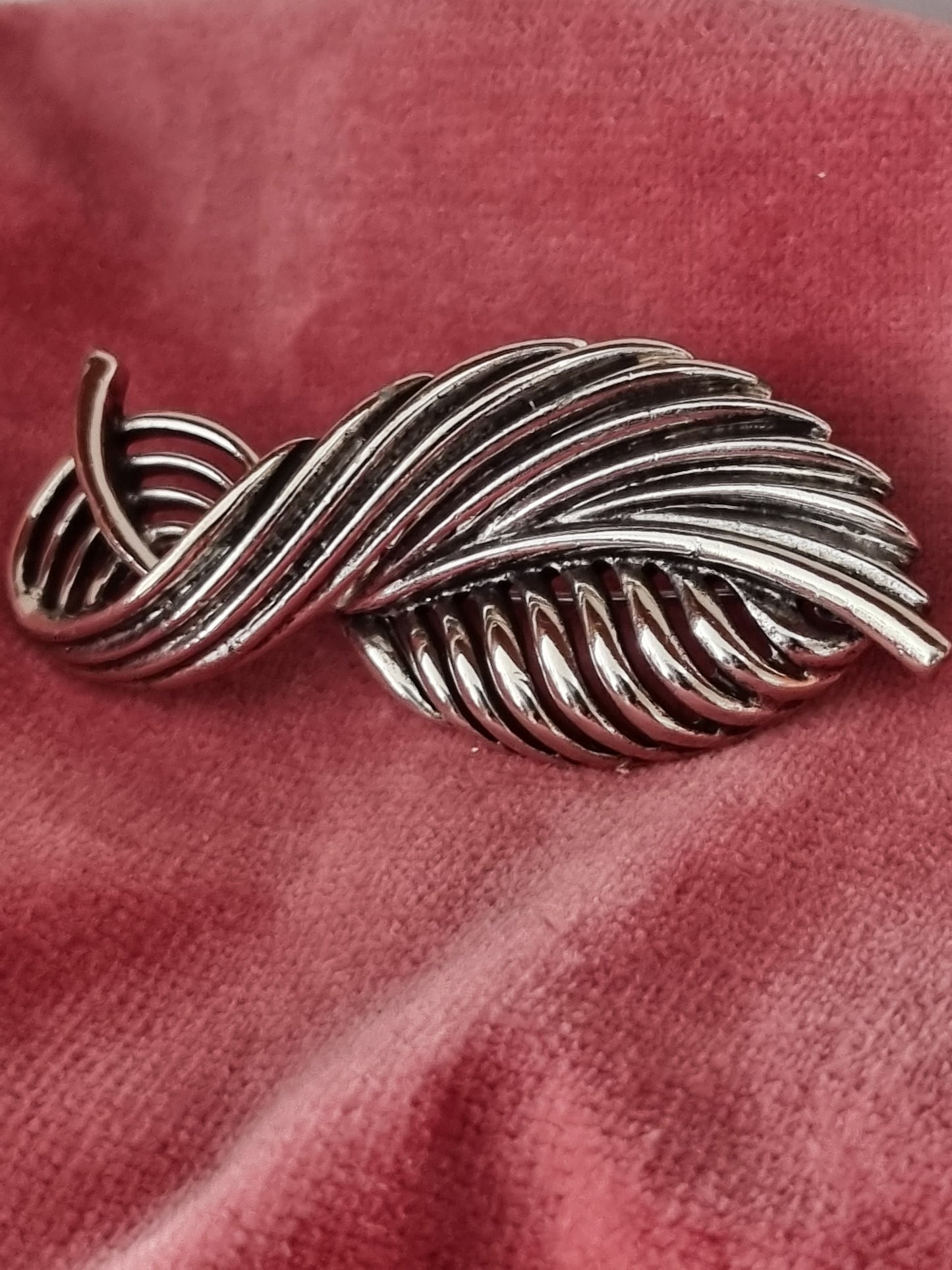 Vintage Brooch Silver Tone Geometric Leaf Large Swirl
