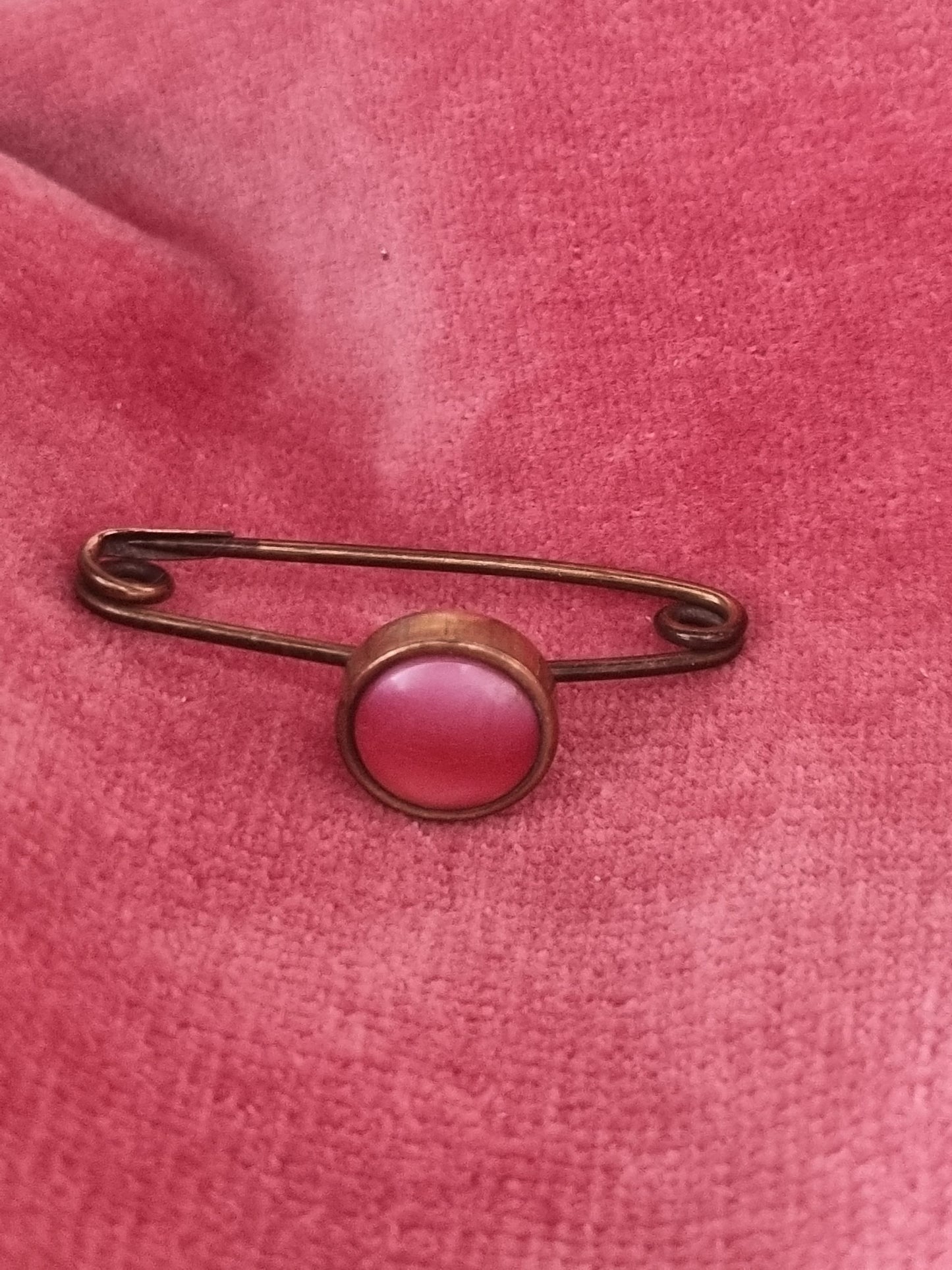 Vintage Brooch Brass Stone Cameo Pink Glass Stone Pin