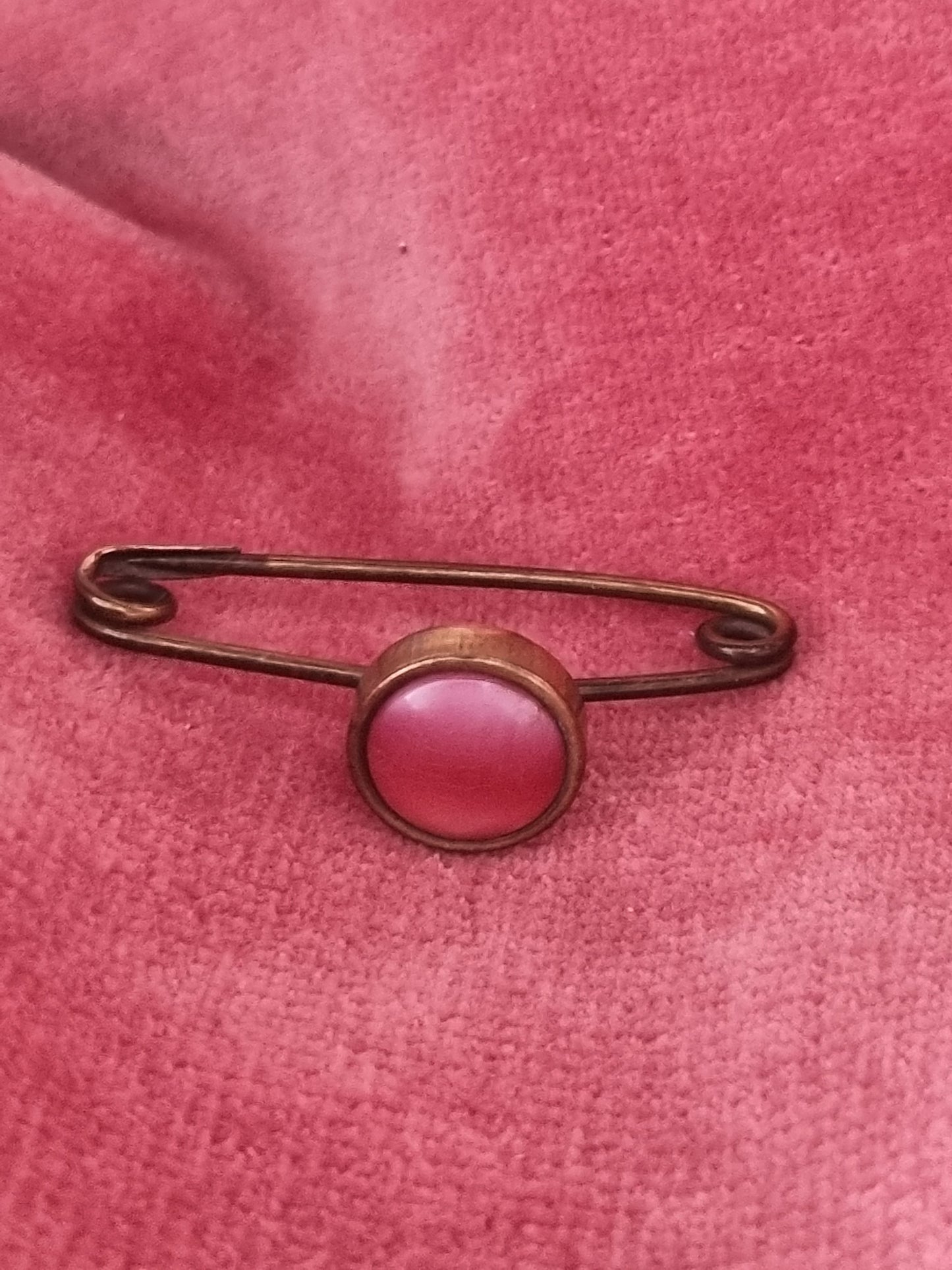 Vintage Brooch Brass Stone Cameo Pink Glass Stone Pin