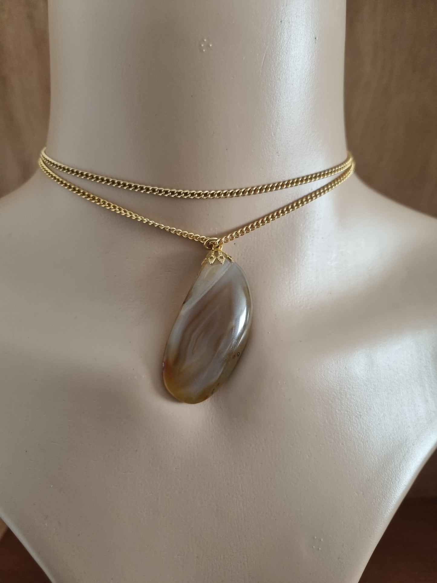 Vintage Necklace Agate Drop Buttery Brown Lilac Accents XL Costume Chain