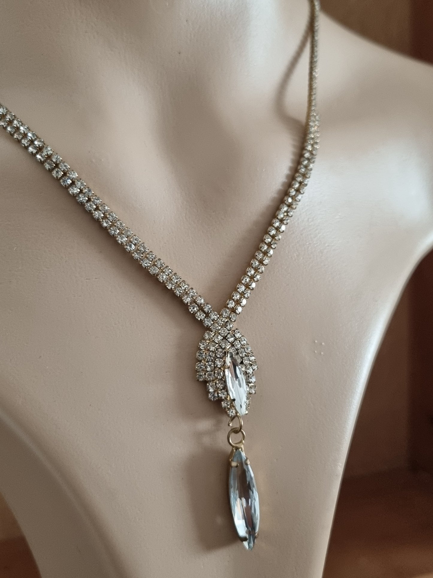 Vintage Necklace 50s Rhinestone Gold Tone Choker Prong Set