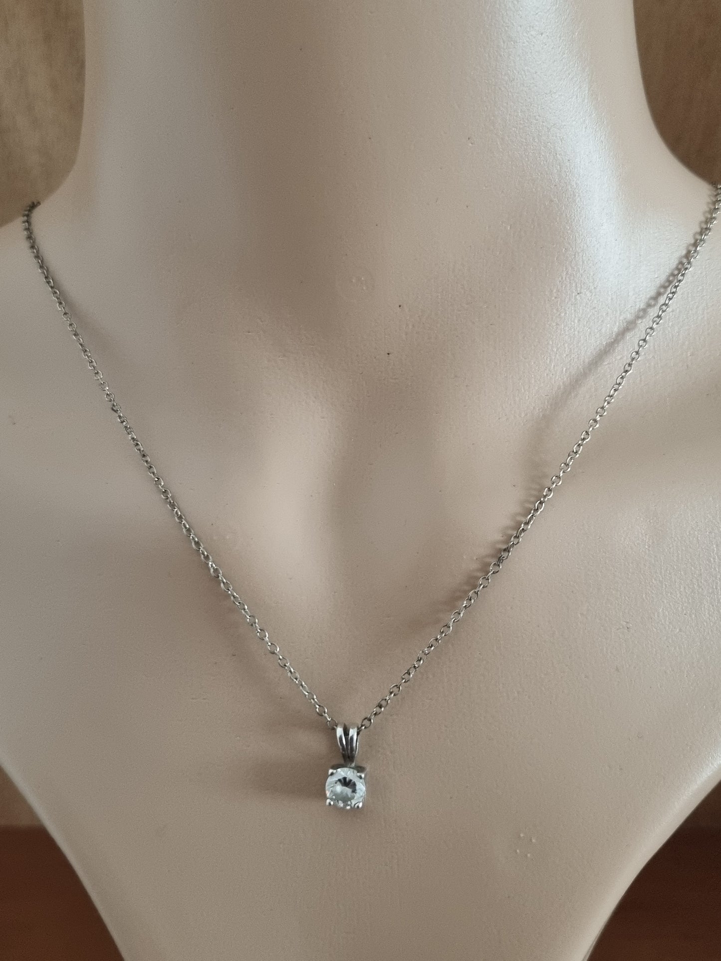 Vintage Necklace 925 Sterling Silver Drop Pendant and Chain