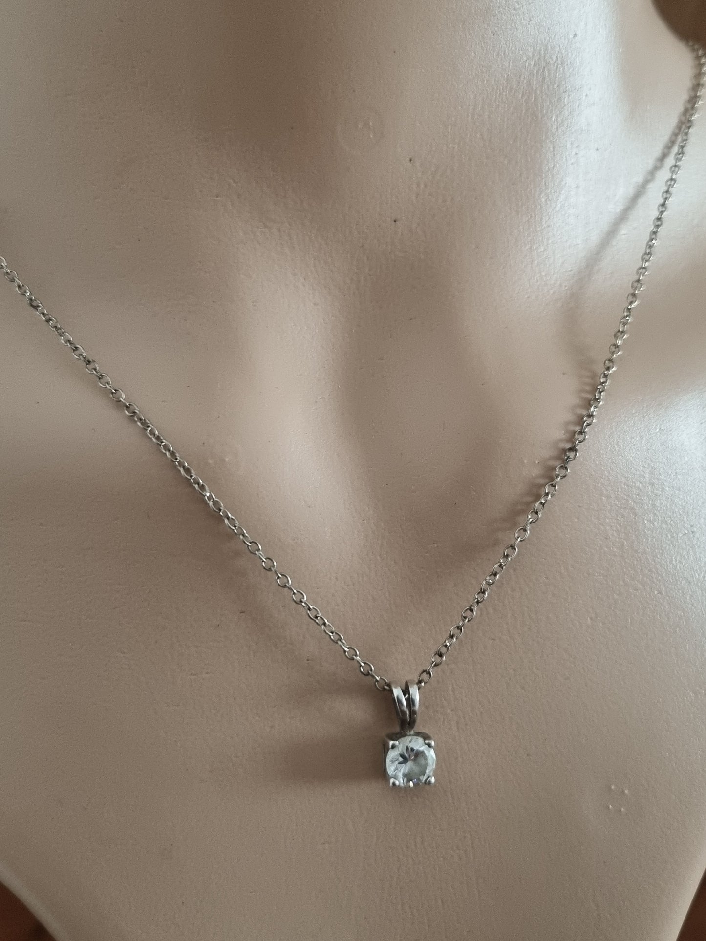 Vintage Necklace 925 Sterling Silver Drop Pendant and Chain
