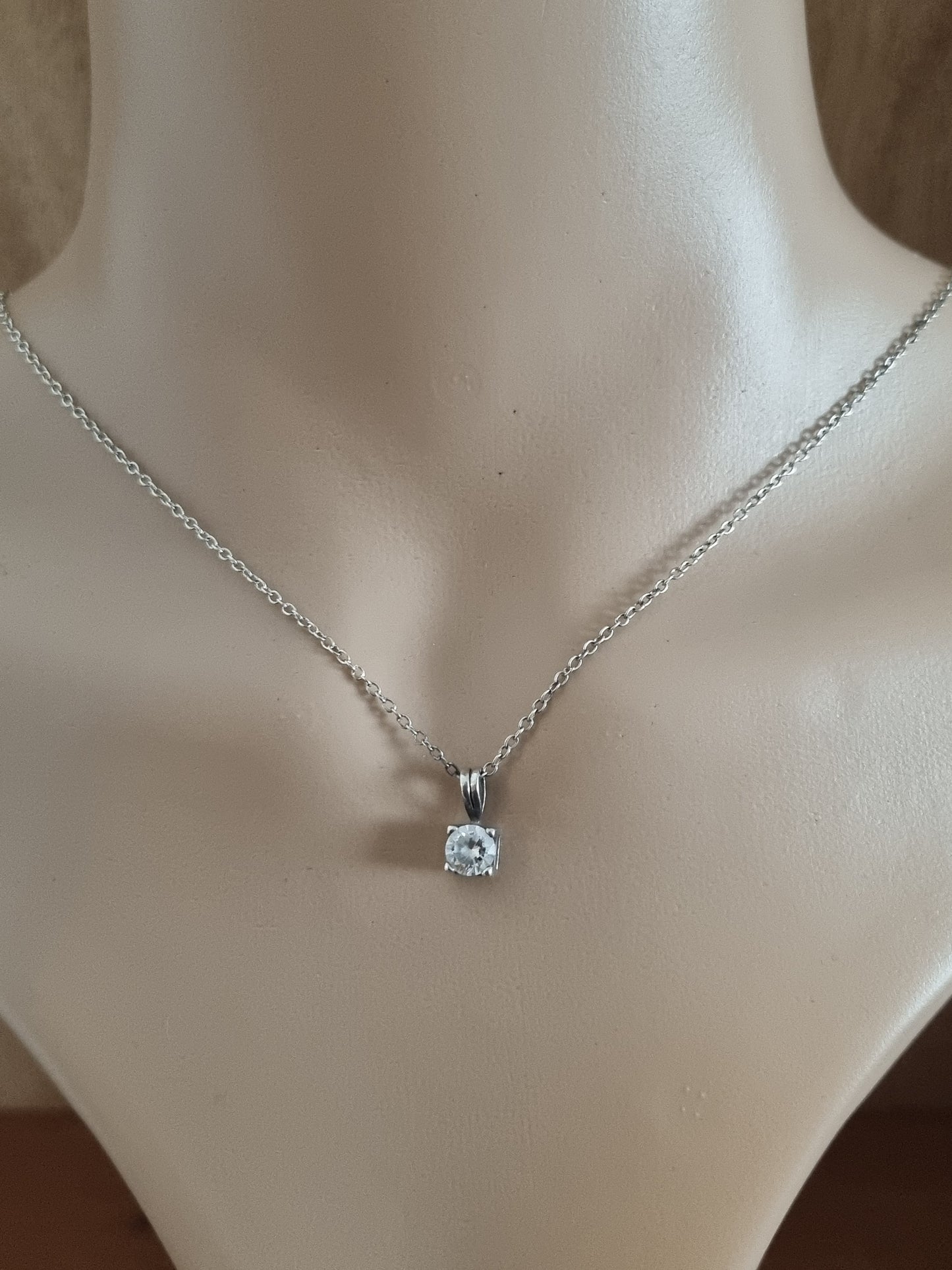 Vintage Necklace 925 Sterling Silver Round Cubic Zirconia Stone Marked