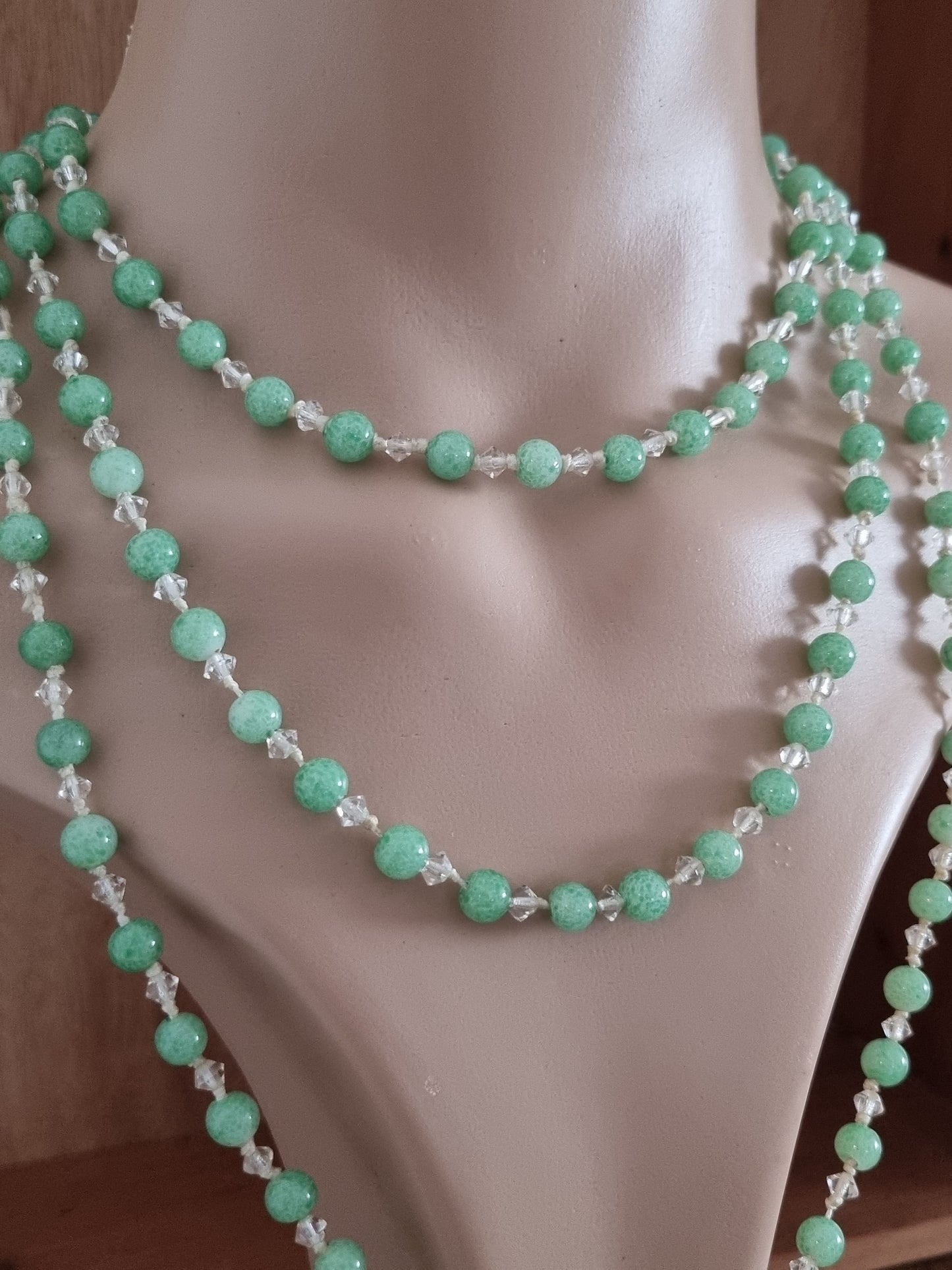 Vintage Necklace Art Deco Flapper Jade and Glass Beaded