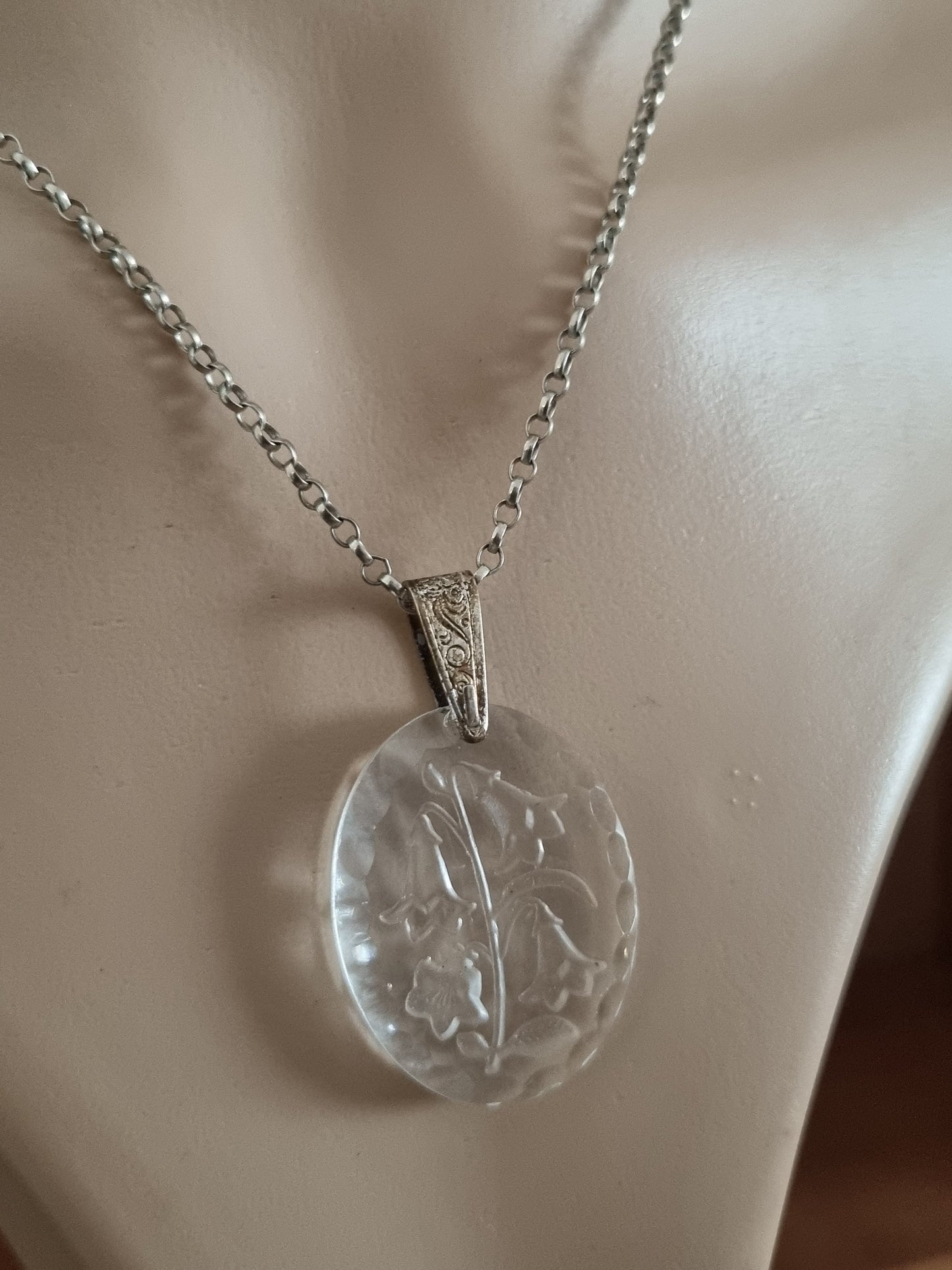 Vintage Necklace 925 Sterling Silver Chain. Reversed Carved EngravedPlastic Flower Pendant