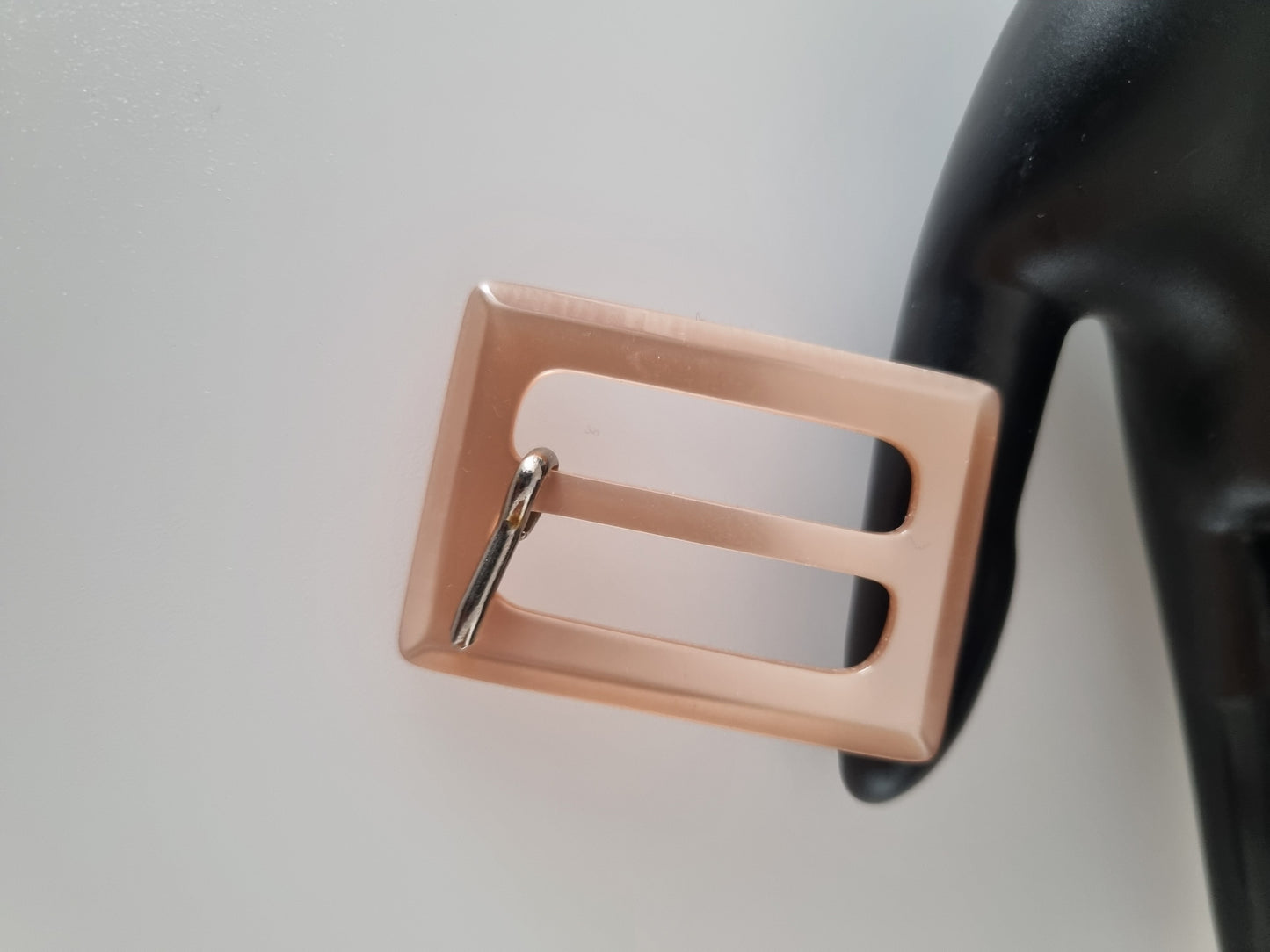 Vintage Buckle Pearlised Pale Pink. For Belts, Sewing, Scarves, Crafts