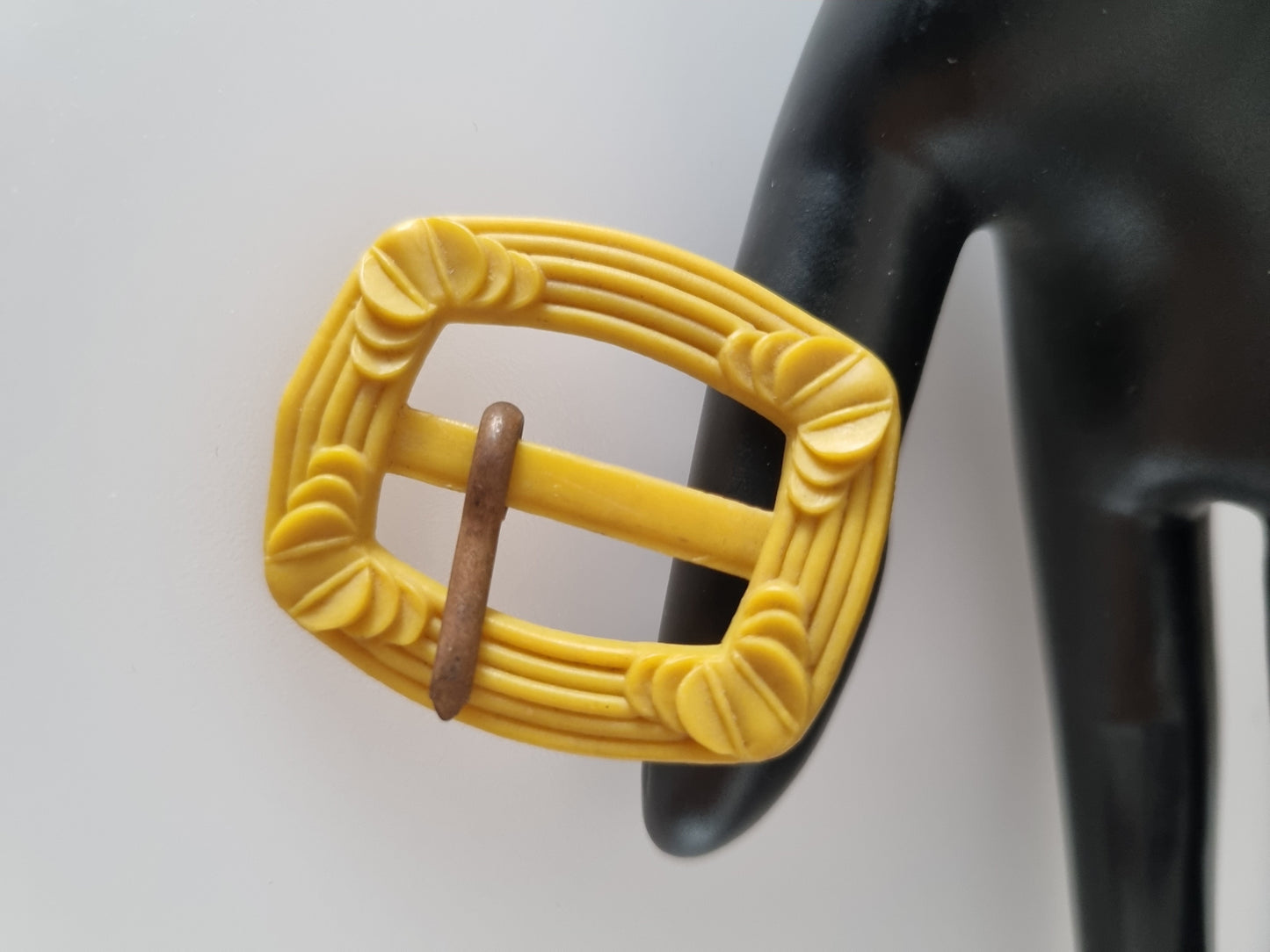 Vintage Buckle Mustard Yellow. For Belts, Sewing, Scarves, Crafts