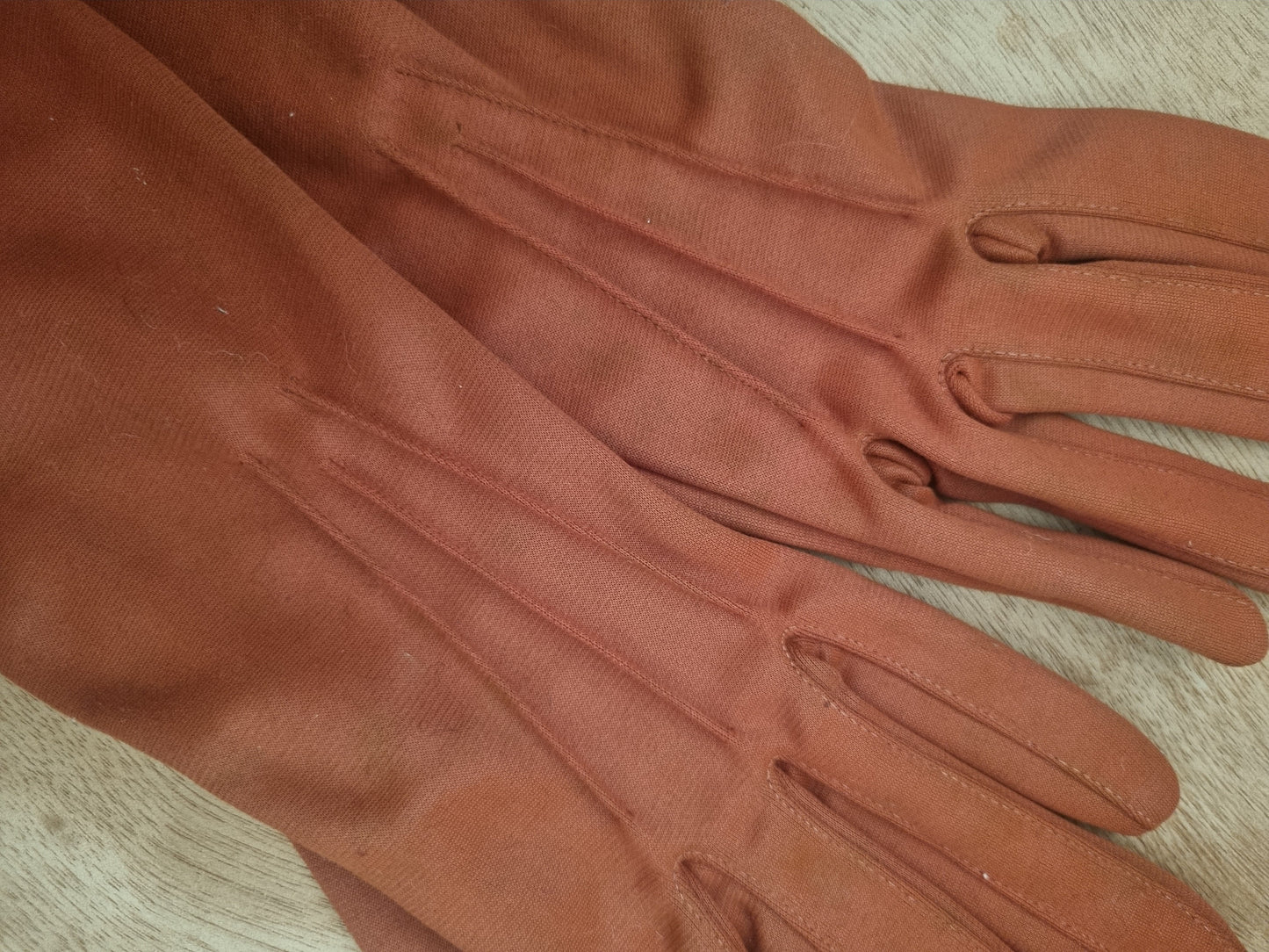 Vintage Gloves Orange Rust Made in England Dents Bri-Nylon