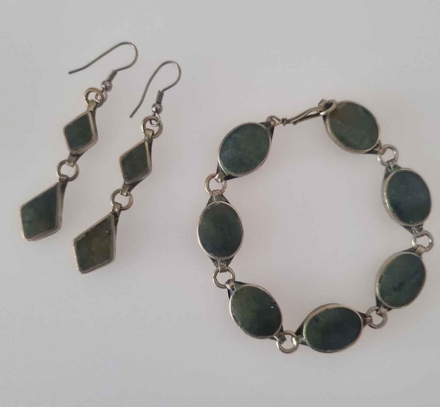 Vintage Necklace Set Bracelet and Earrings Dark Green Cabochones Base Metal