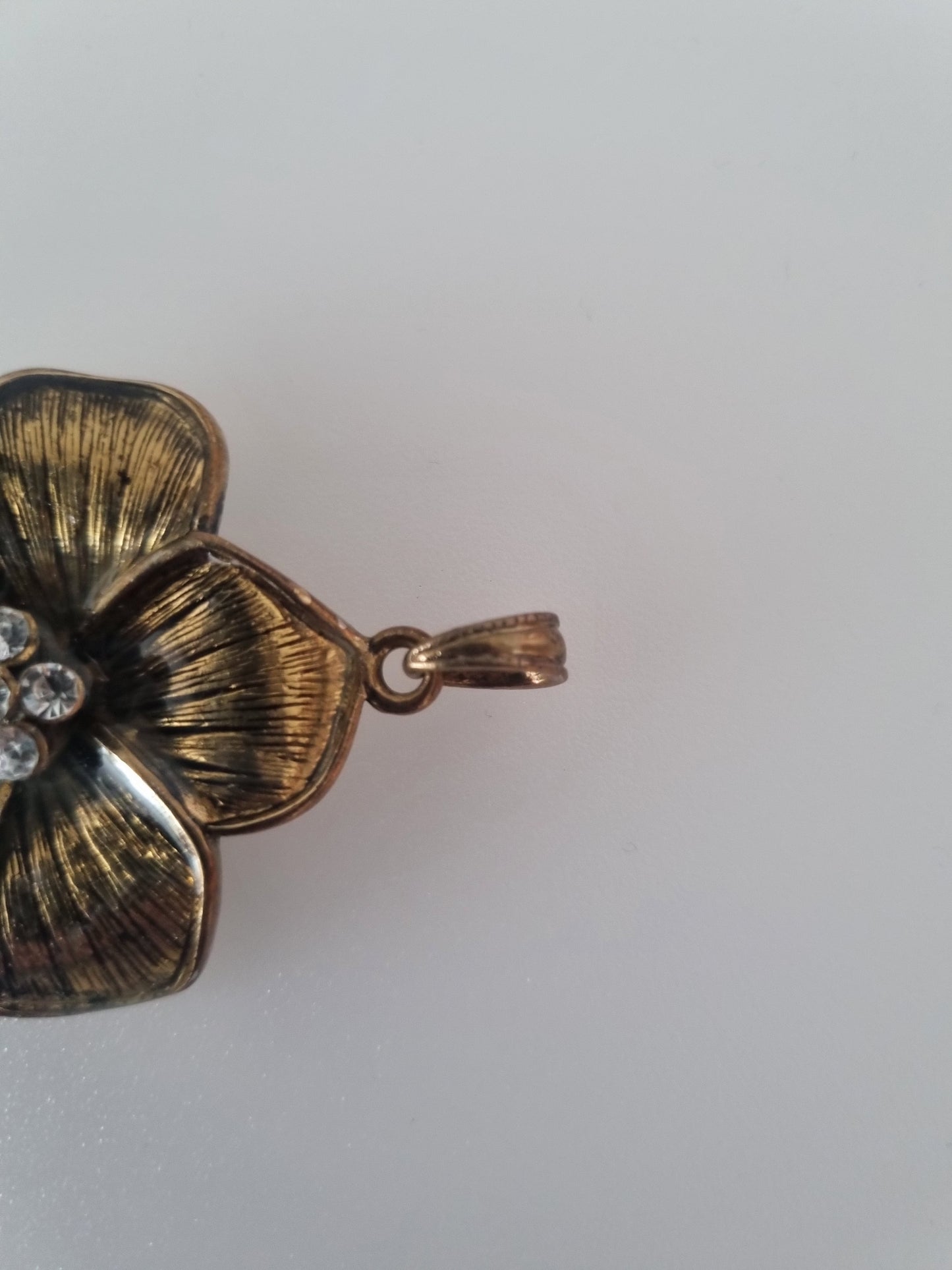 Vintage Pendant Charm Flower Cubic Zirconia Stone Boho Gold Tone