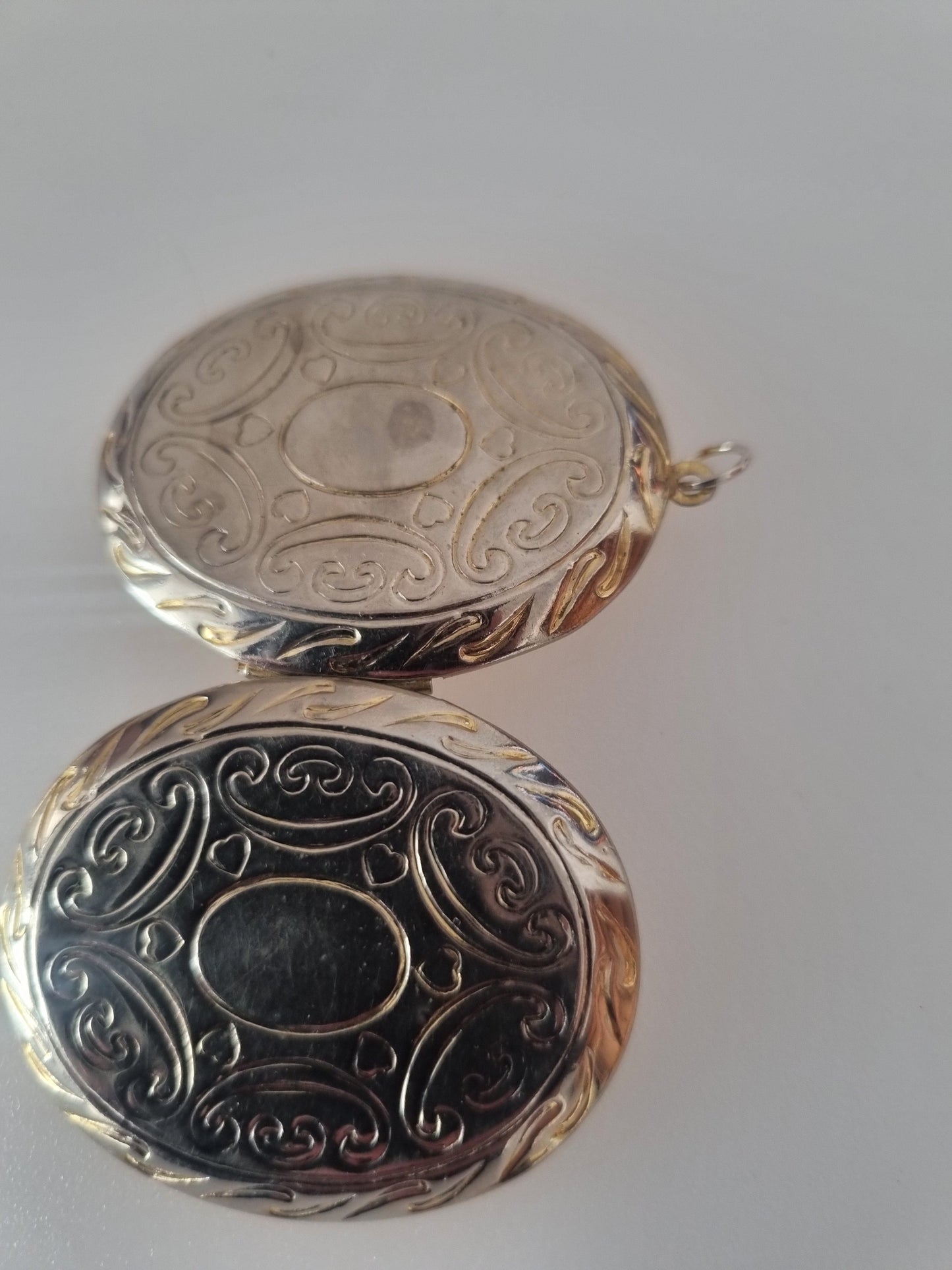 Vintage Pendant Charm Oval Locket Costume Hearts