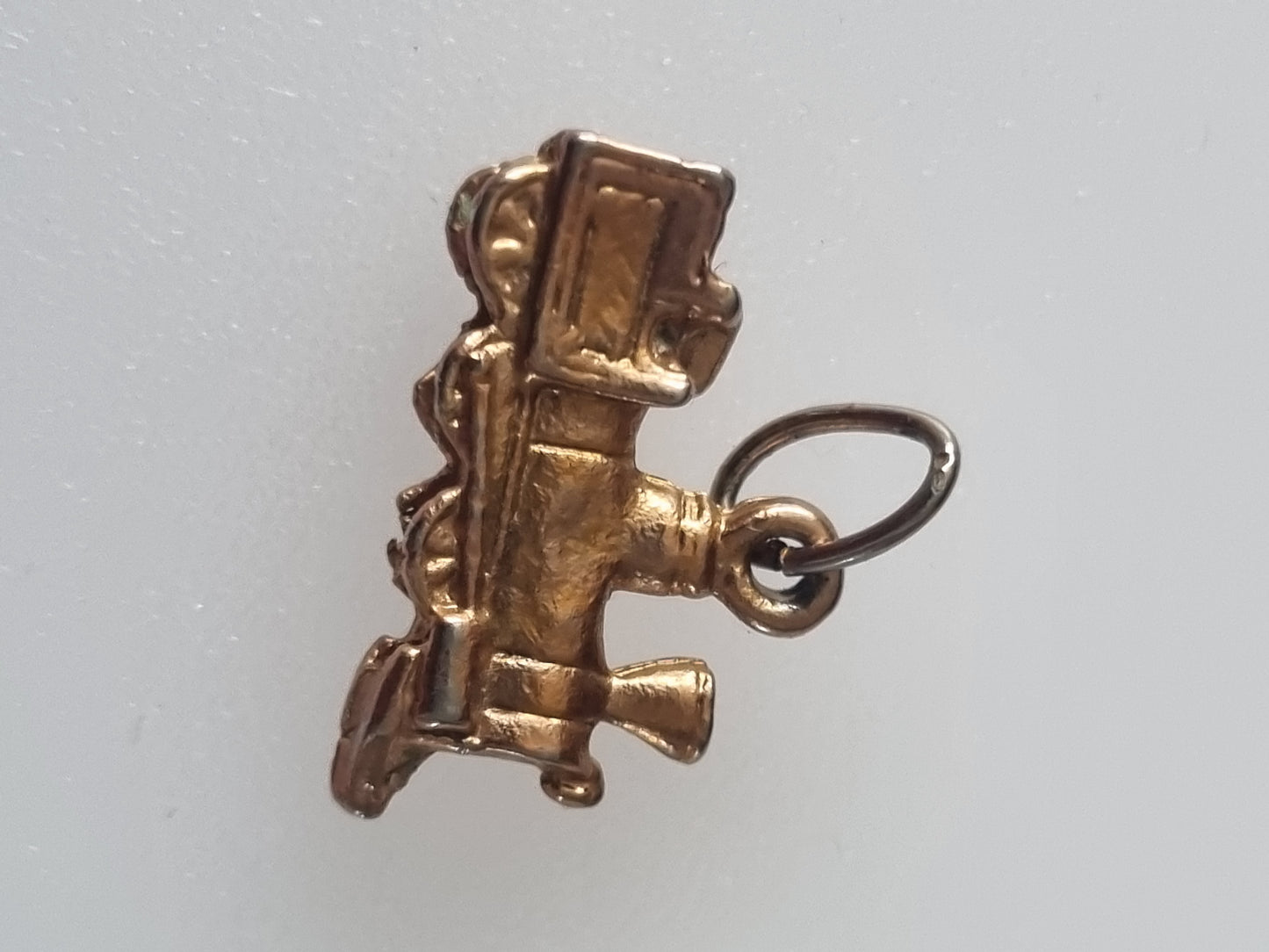 Antique Charm Train Locomotive Gold Tone