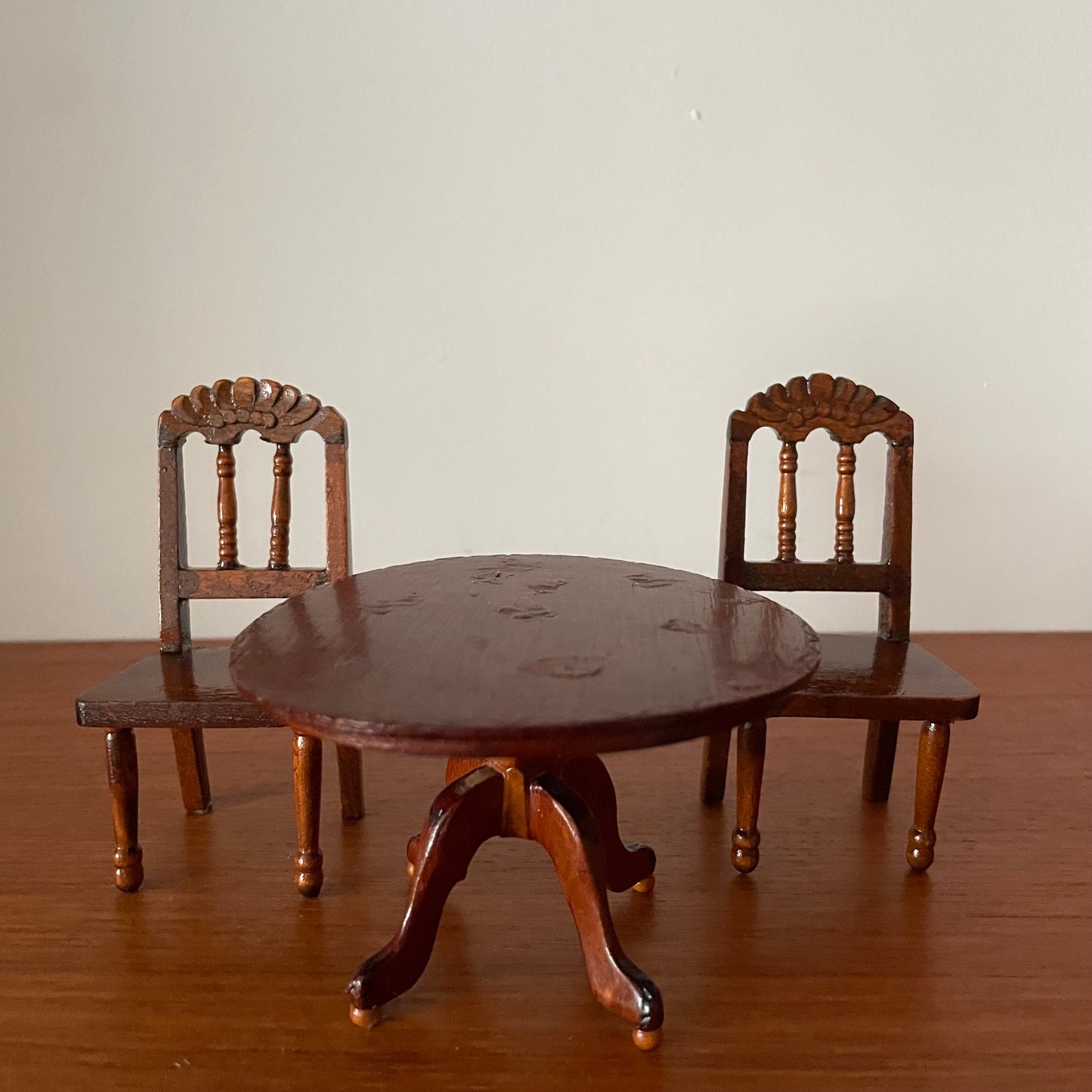 Dolls House Furniture Dining Table Round and Two Chairs Wood Set
