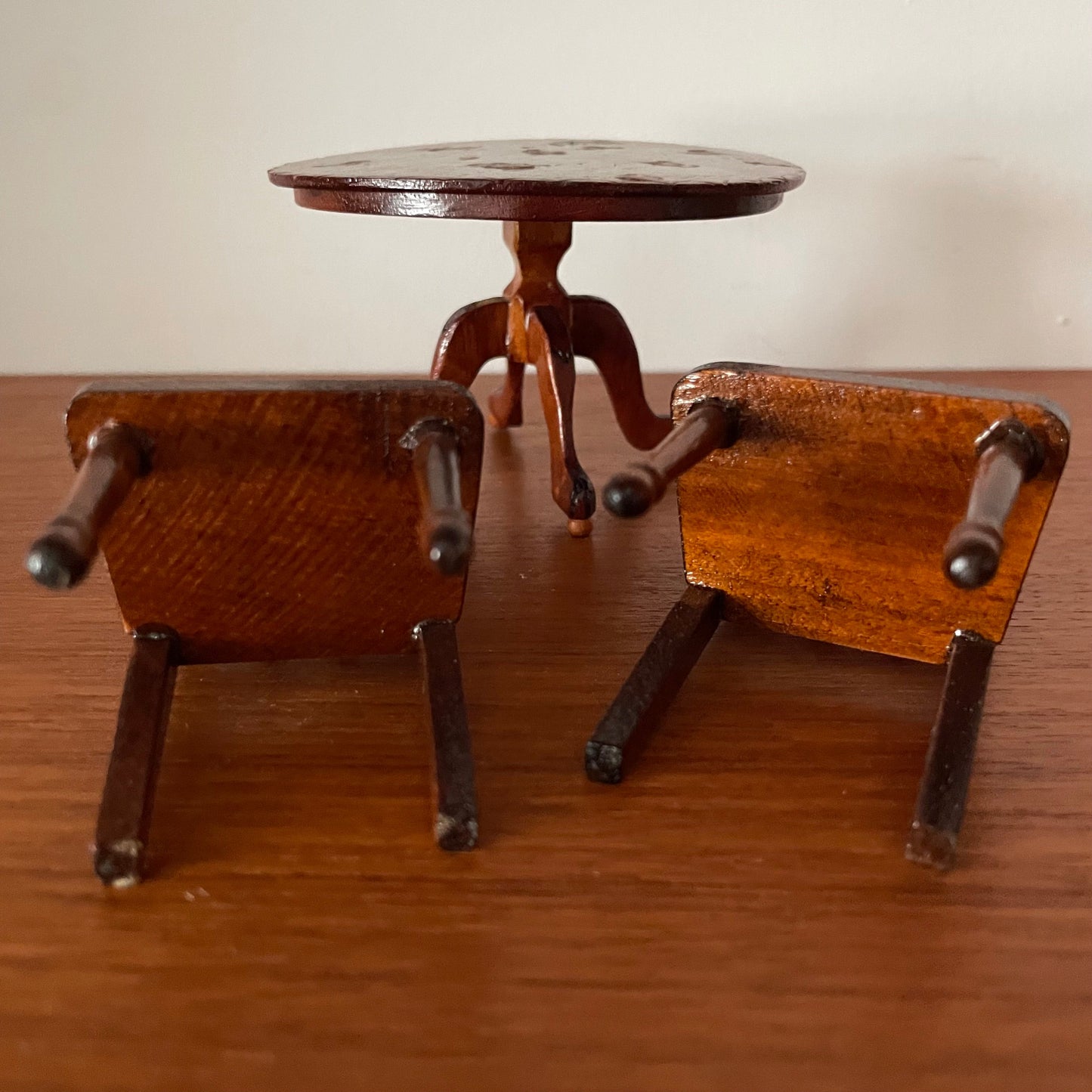 Dolls House Furniture Dining Table Round and Two Chairs Wood Set
