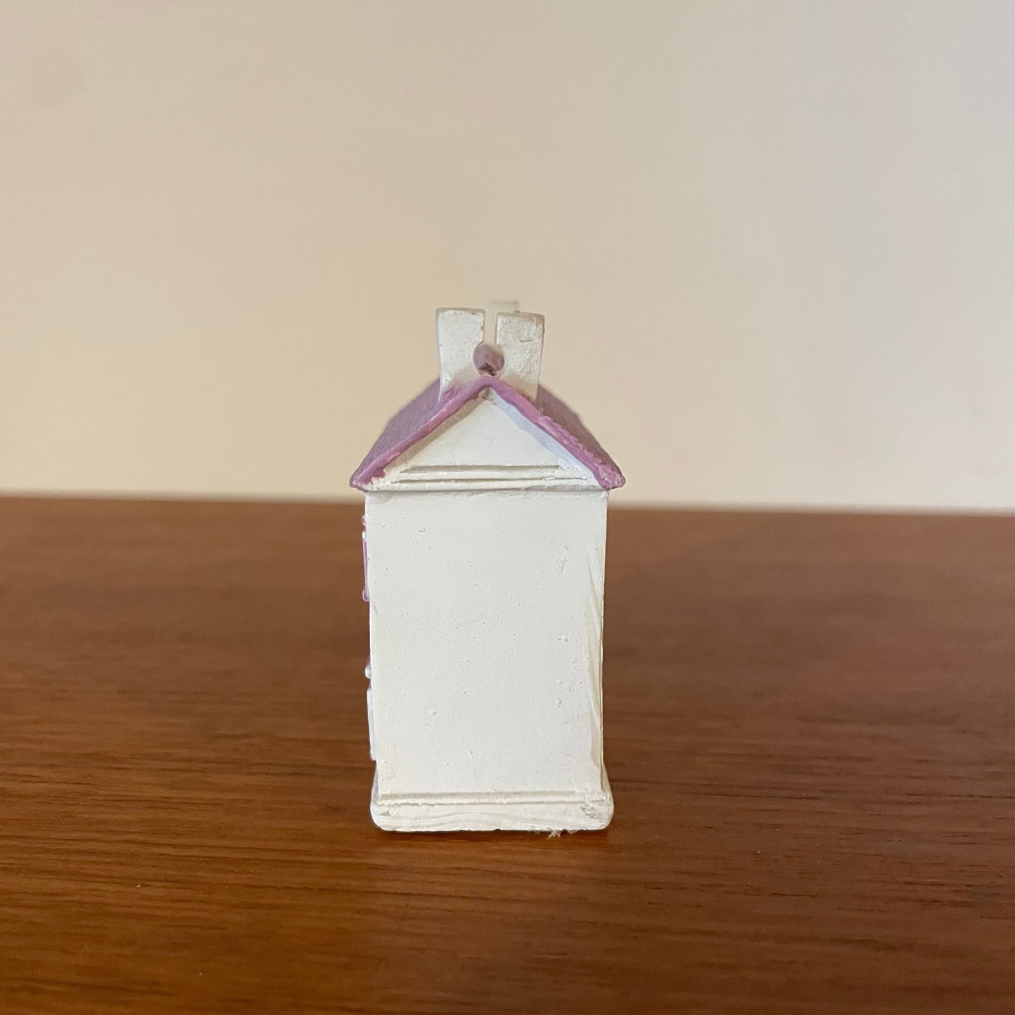 Dolls House Furniture Ceramic White and Pink Vintage Charm
