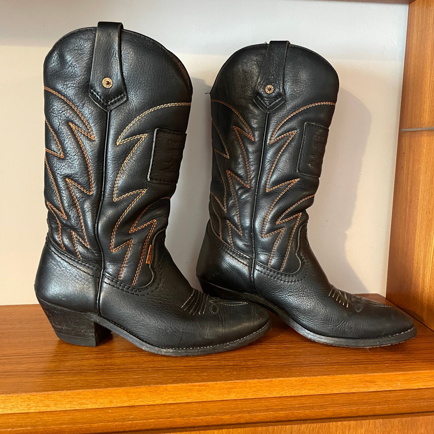 Reserved Vintage LEVI'S BLACK LEATHER COWBOY BOOTS WITH ORANGE CONTRAST STITCHING (UK 6, EU 39, US 8)