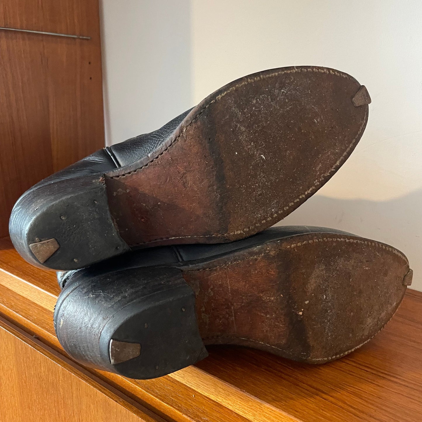Reserved Vintage LEVI'S BLACK LEATHER COWBOY BOOTS WITH ORANGE CONTRAST STITCHING (UK 6, EU 39, US 8)