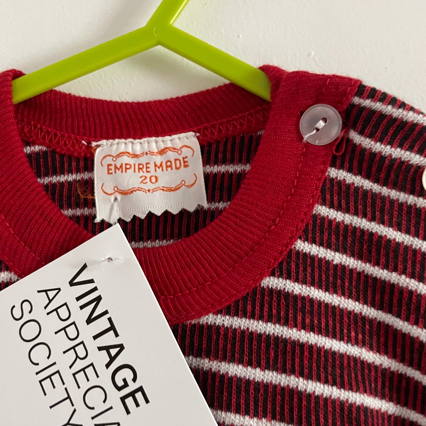 TShirt Vintage Deadstock Red and White Striped Children's Jersey Knit