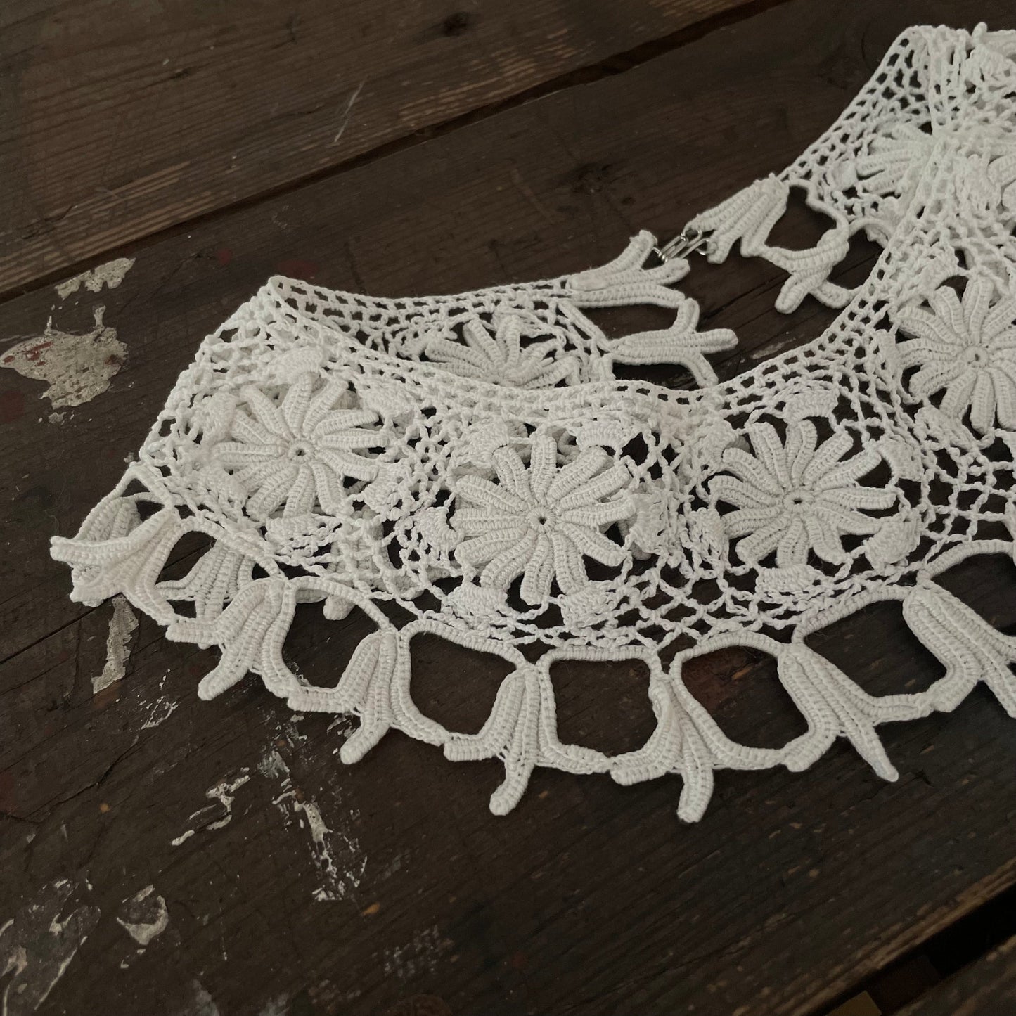 Collar Antique Irish Crochet Cotton Floral round lace white collar