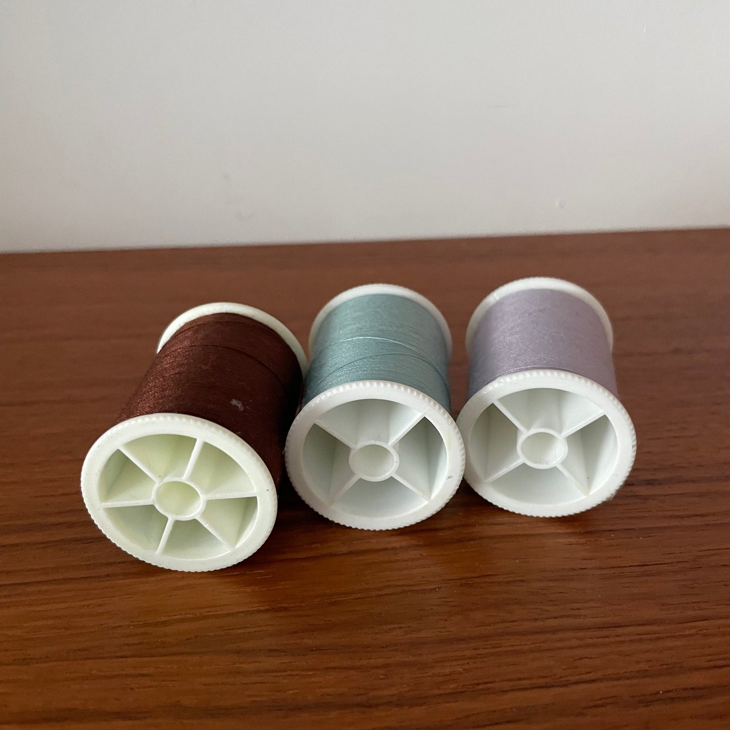 Thread Vintage Trusew 100% Spun Polyester Threads Reels x3 Made in USA