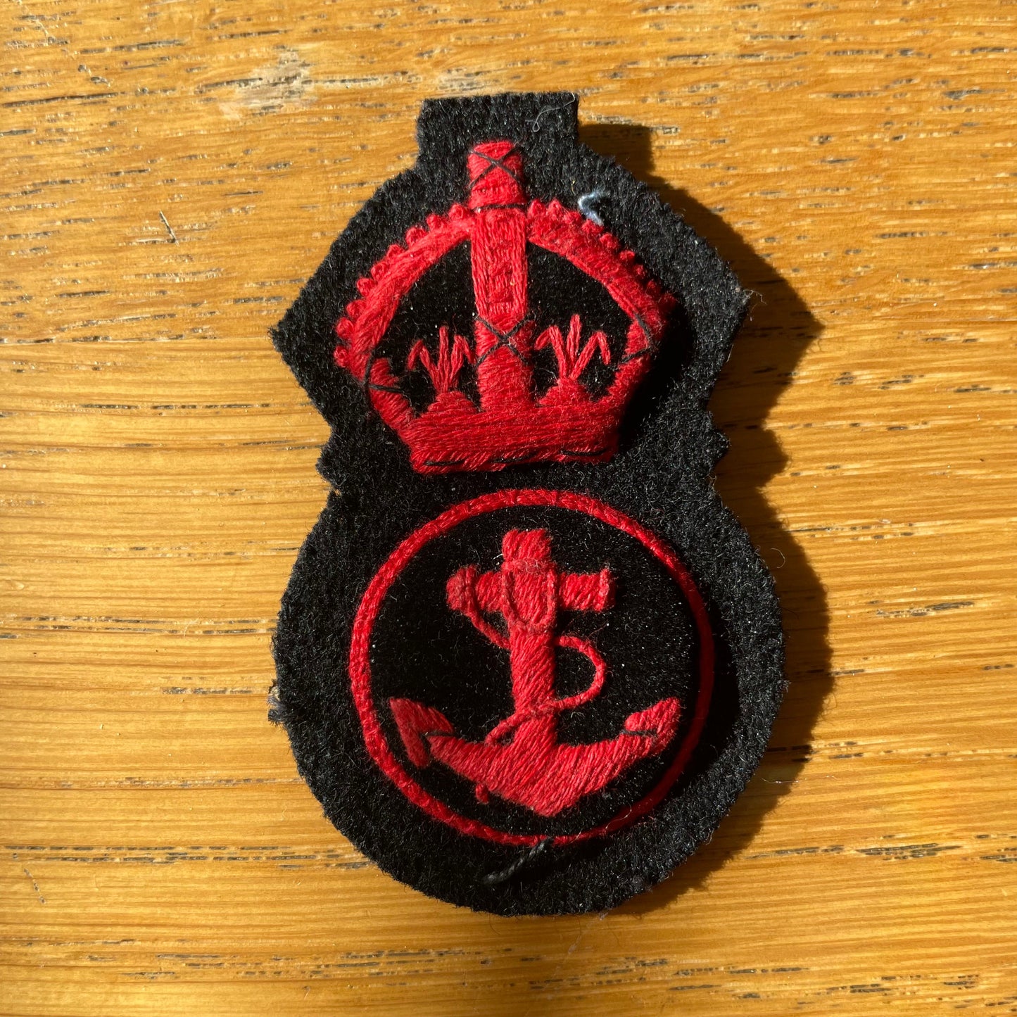 Antique Royal Navy Petty Officers Cap Badge