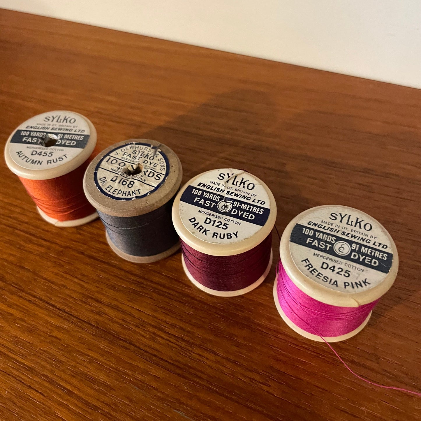 Threads Vintage Job Lot Sylko x4 Brown Red Pink Sewing Supplies