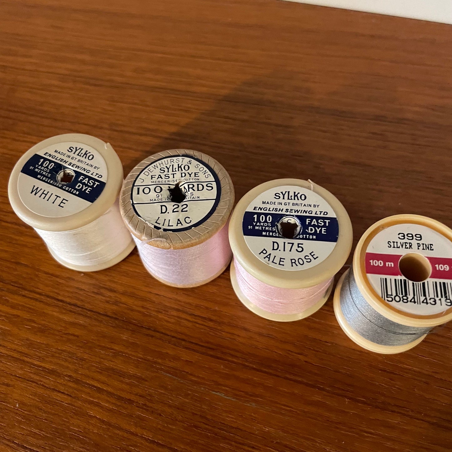 Threads Vintage Job Lot Sylko x4 Multicoloured Sewing Threads