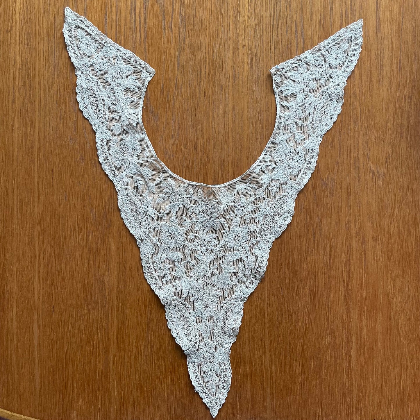 Vintage Detachable Collar Large Cream Lace Floral Applique