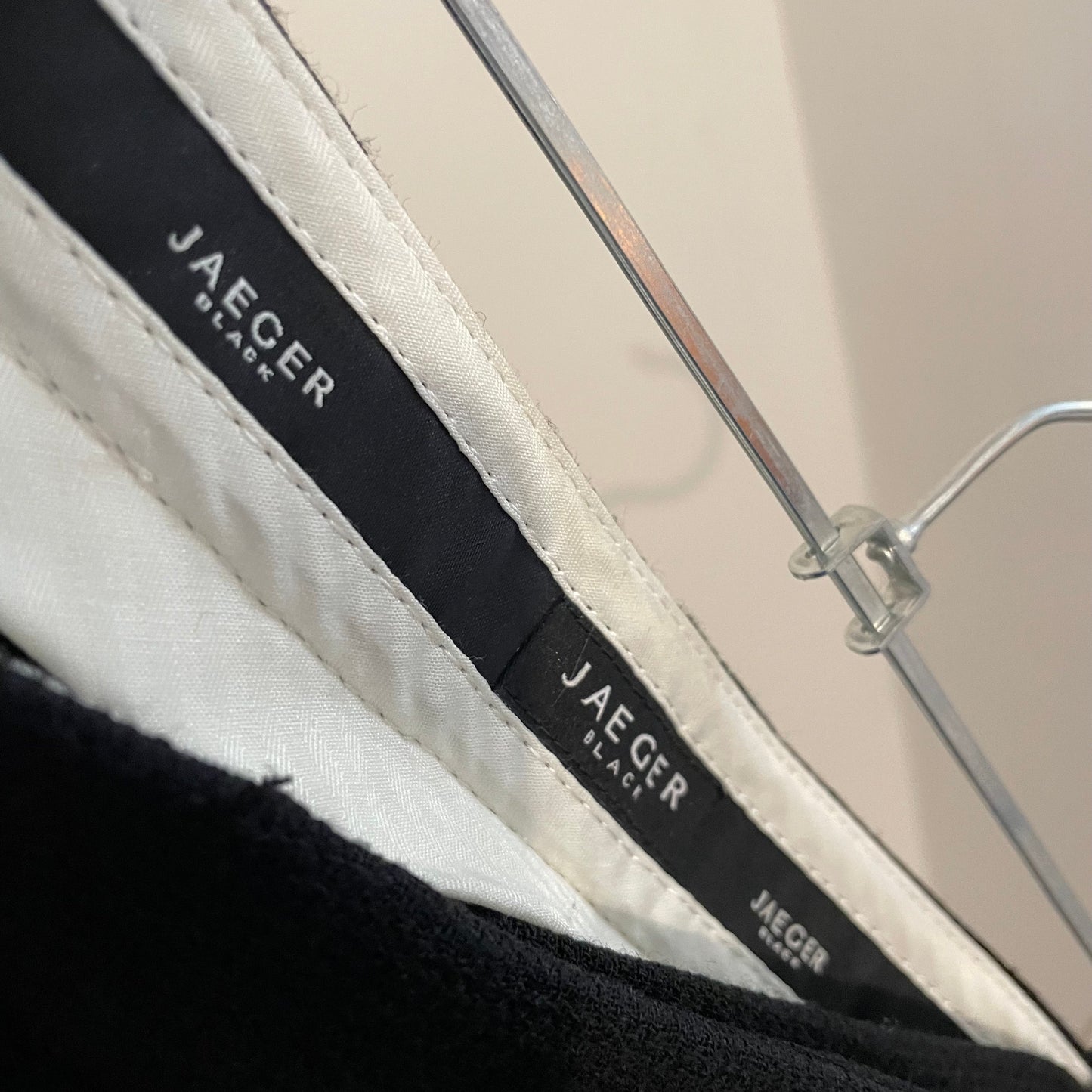 Trousers Vintage Jaeger Black Tailored Cigarette Style