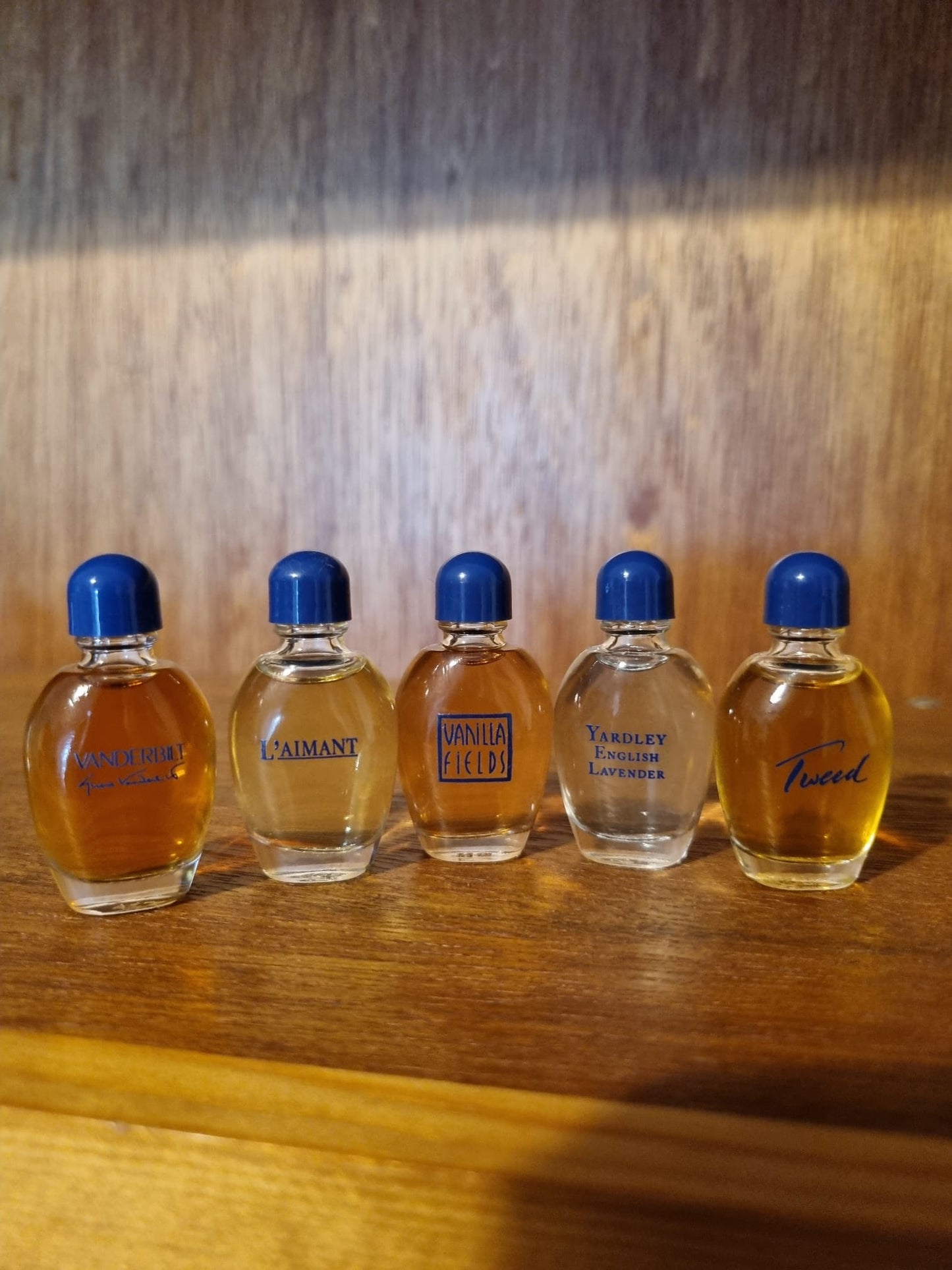 Vintage Set of 5 at 5 ml. Classic Perfume Collection. L'Aimant Coty, Vanilla Fields, Vanderbilt, Yardley English Lavender and Tweed Perfumes All Full