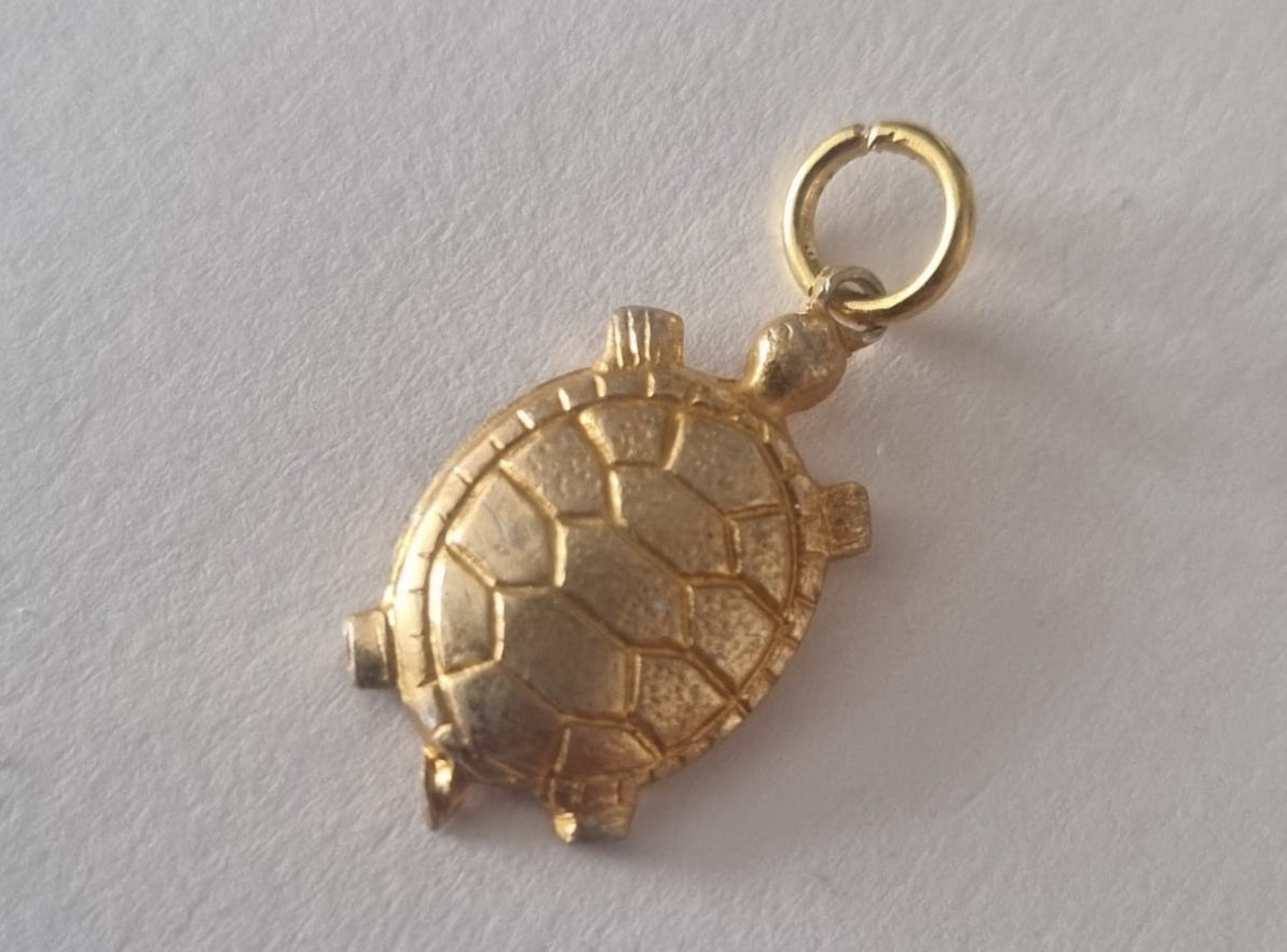 Antique Vintage Gold Tone Turtle Charm Pendant for Jewellery