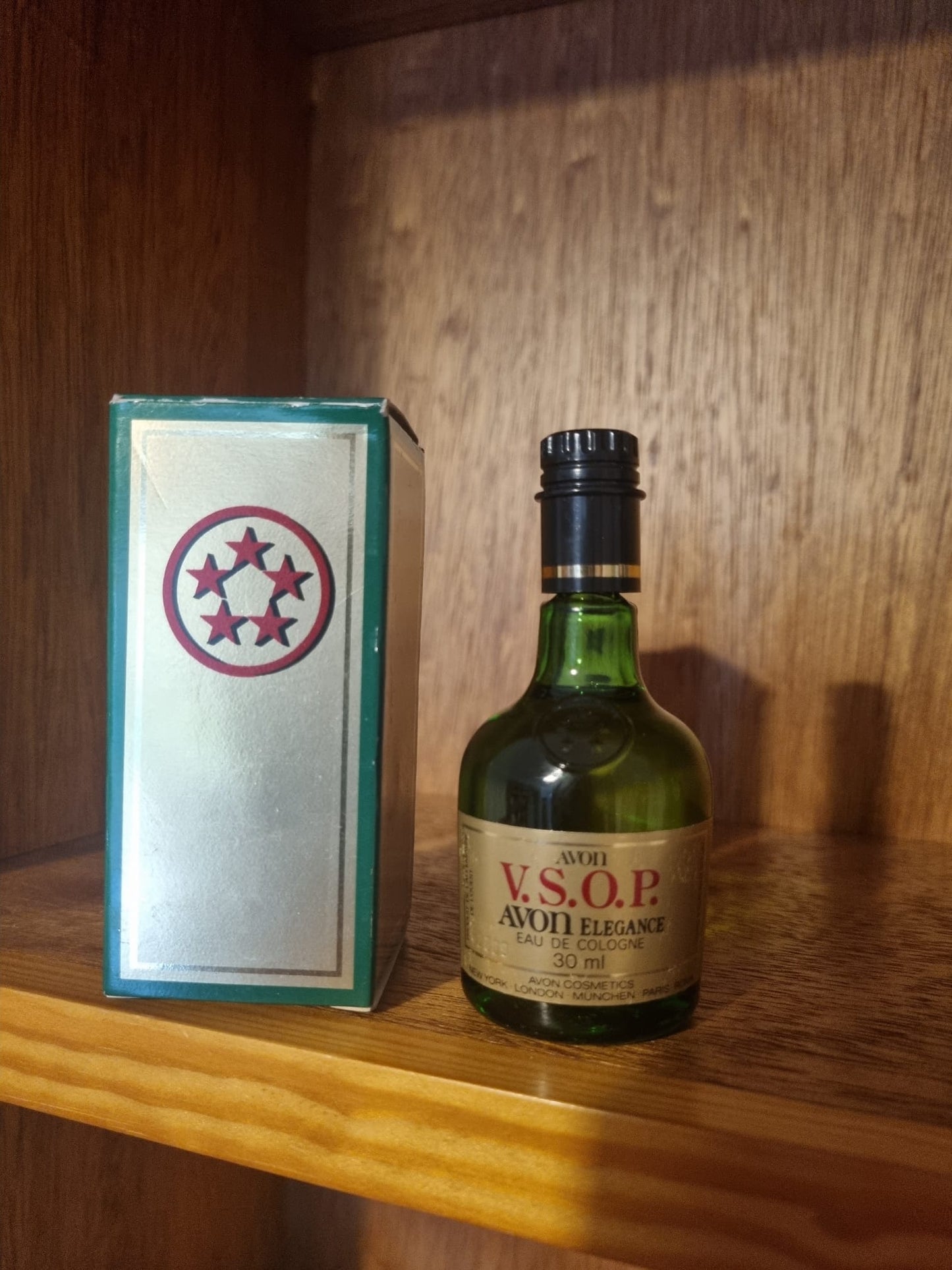 Vintage V.S.O.P Avon Elegance Eau De Cologne 30ml In Box