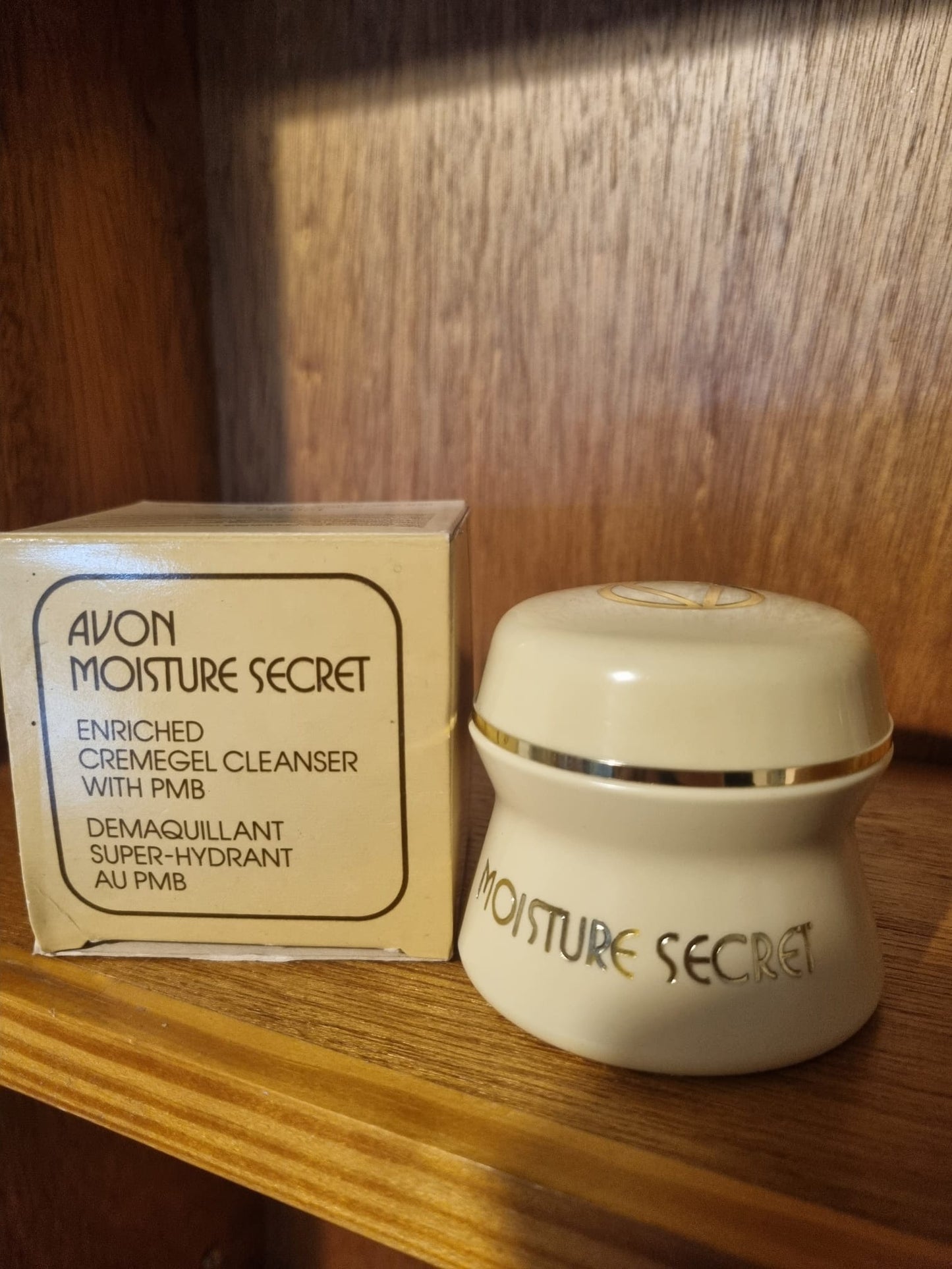 Vintage Avon Moisture Secret Enriched Massage Creme with PMB. 120ml. In Box. Full