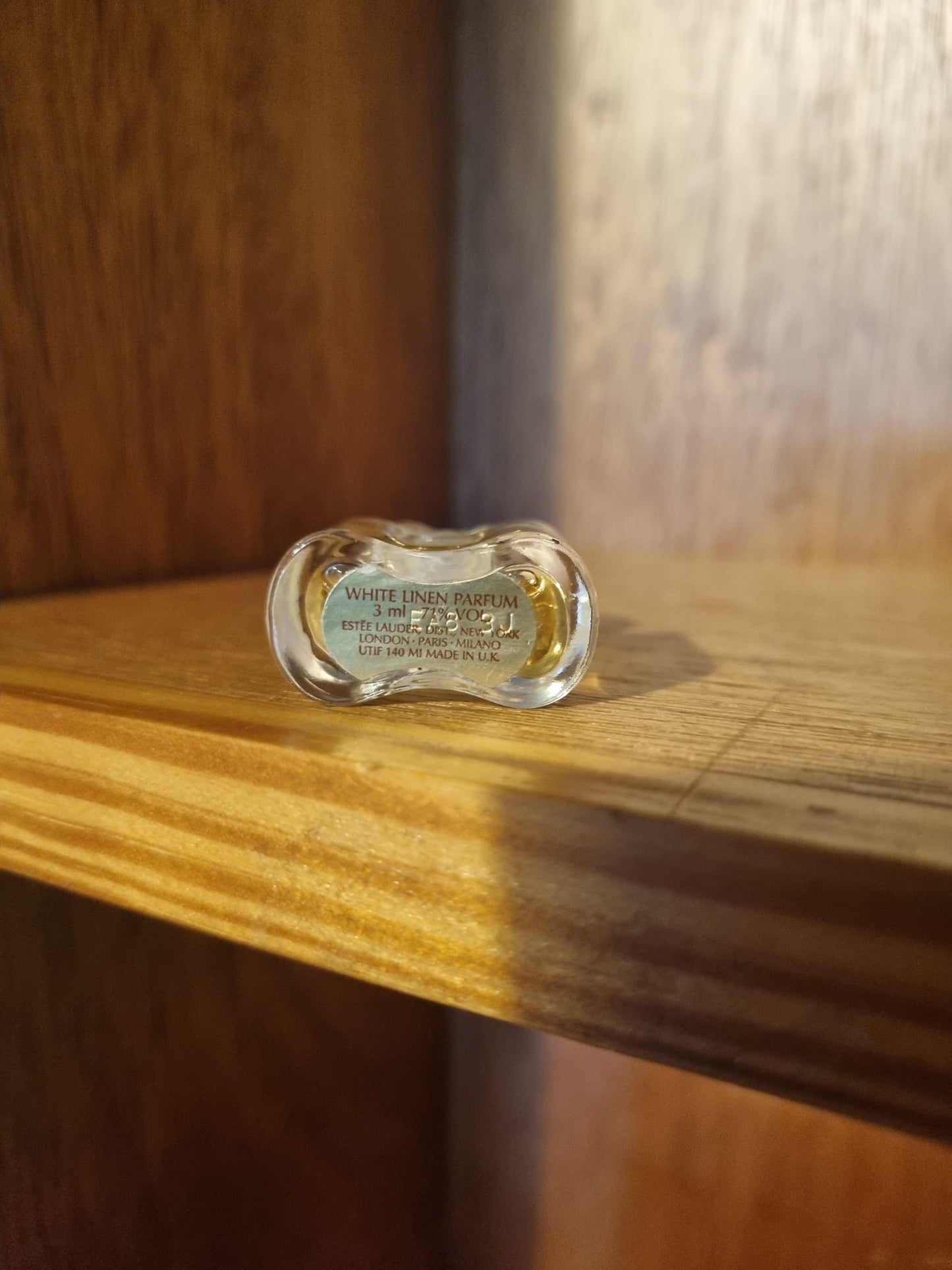 Vintage Miniature Estée Lauder White Linen Eau De Toilette. 3ml 90% Full