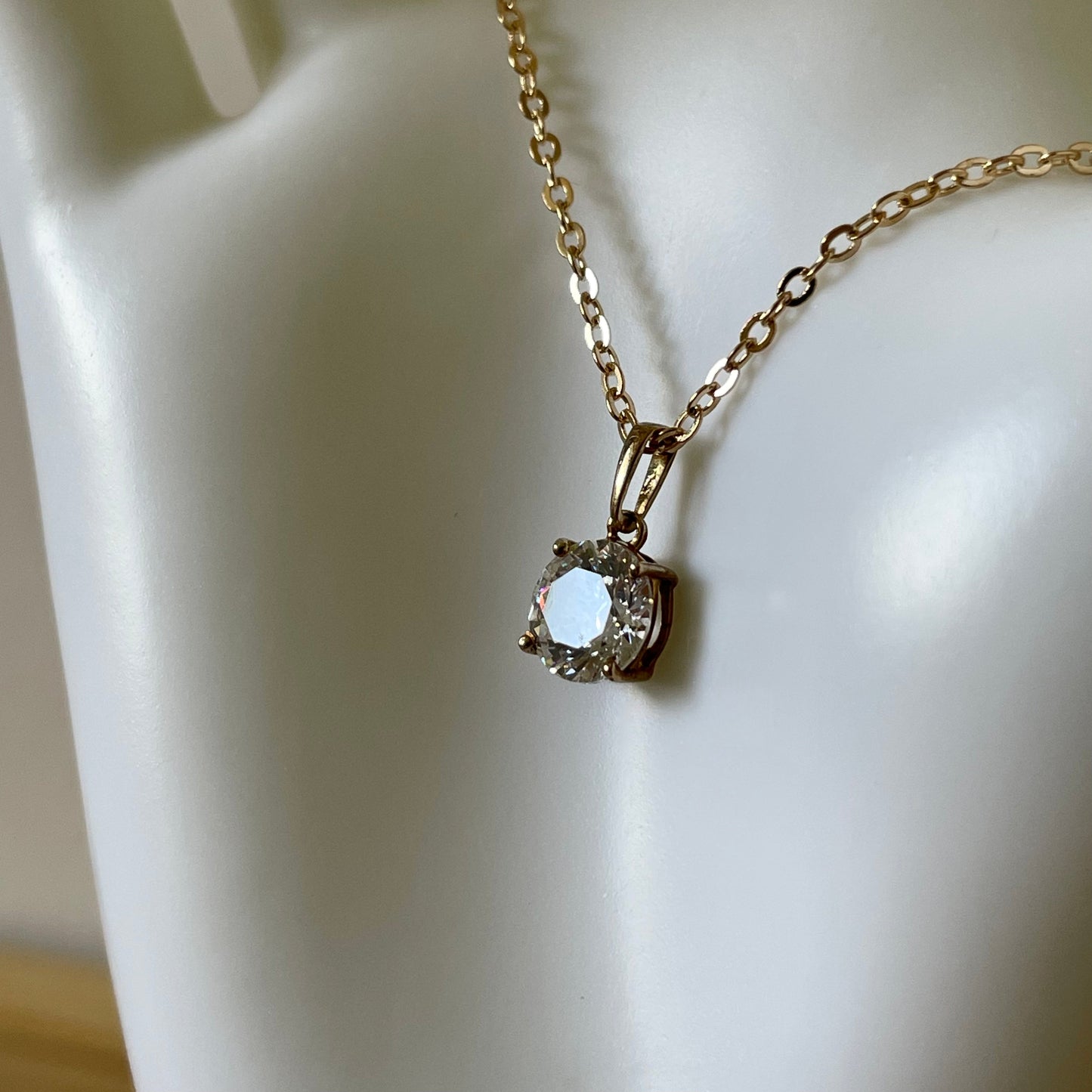 Necklace Vintage Round Cubic Zirconia Gold Tone Pendant with Chain