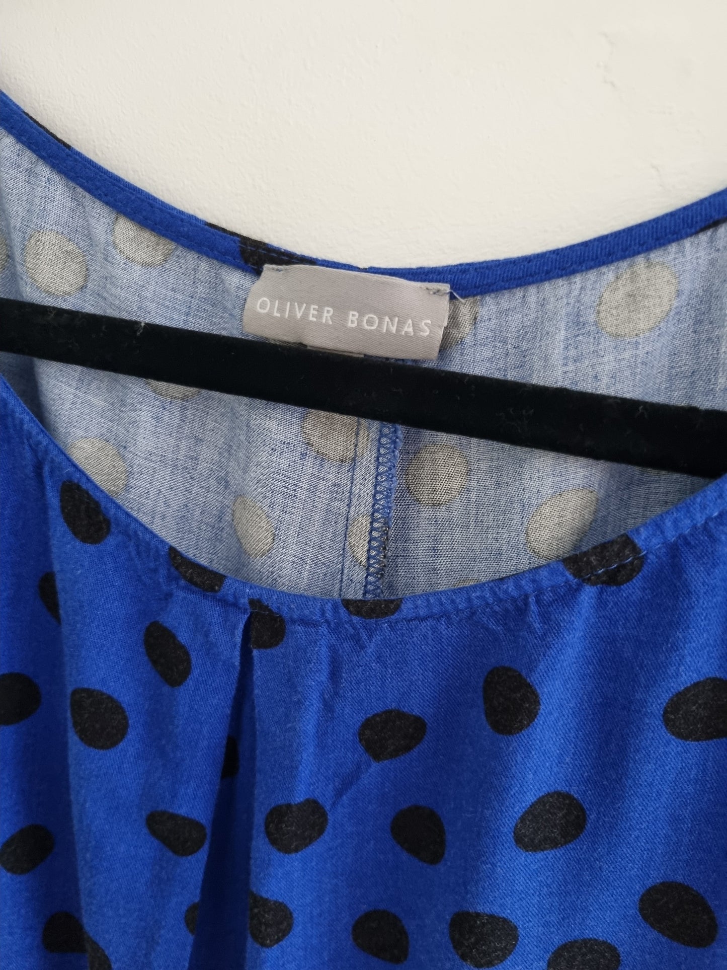 Preloved Blue Polka Dot TShirt (UK12) for Stylish Casual Wear