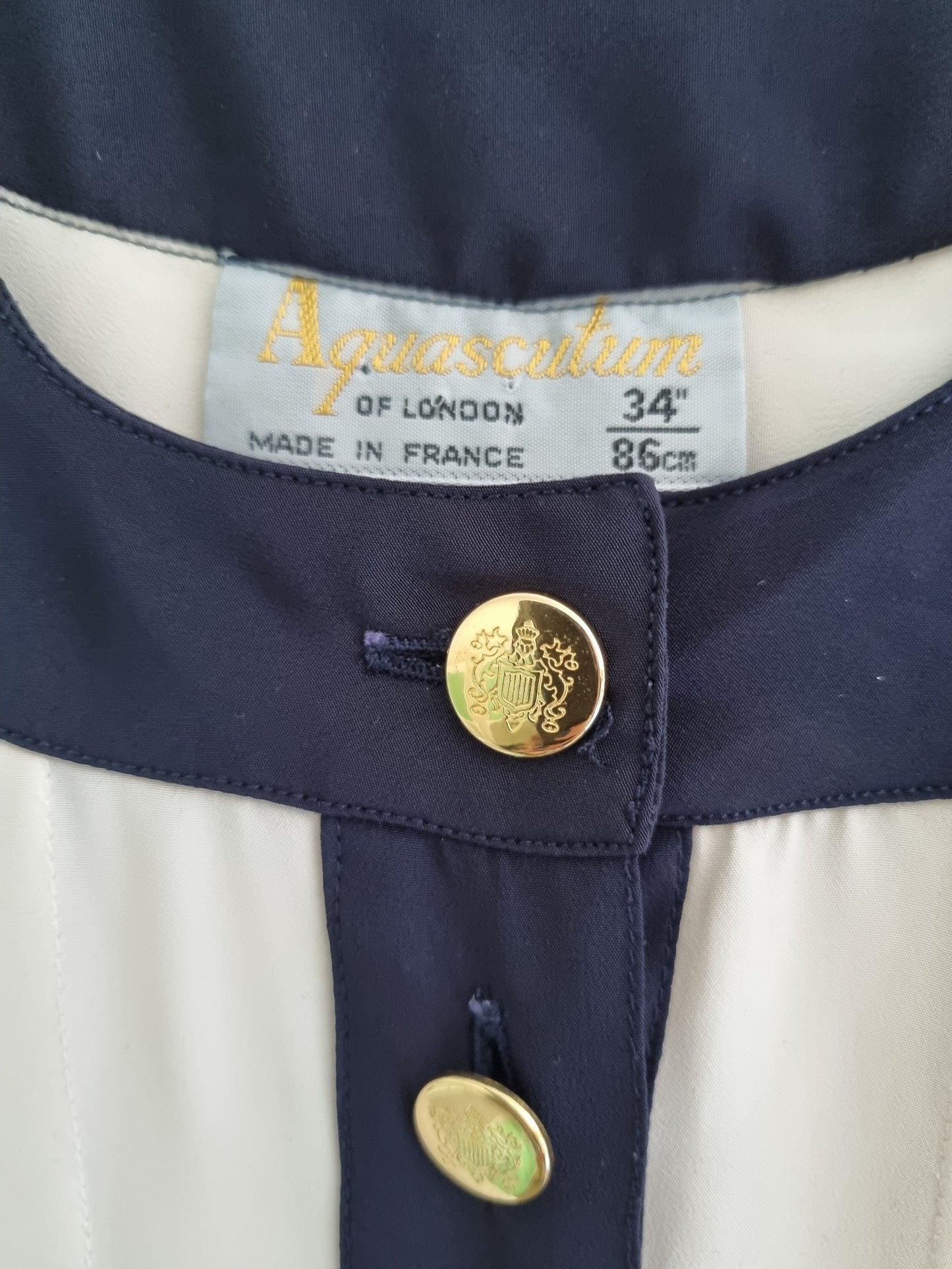 Aquascutum of London Contrast Blouse for Elegant Styling