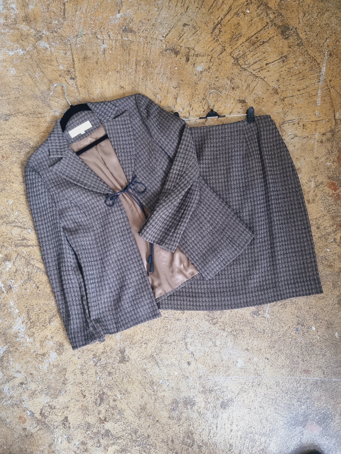 Vintage Paradiso Brown Houndstooth Skirt Suit Size M