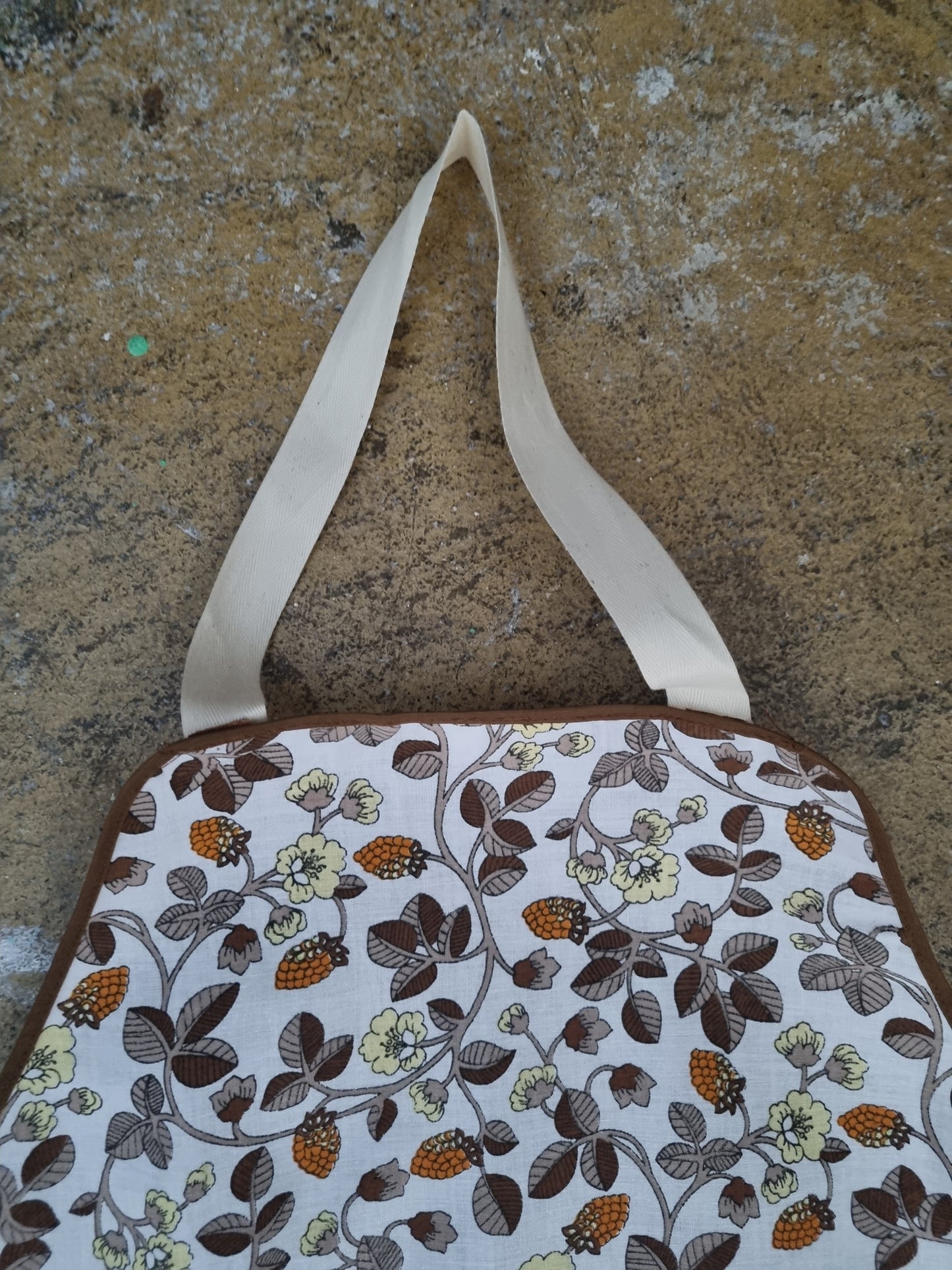 Vintage Country Style 70s Hedgerow White Cotton Apron